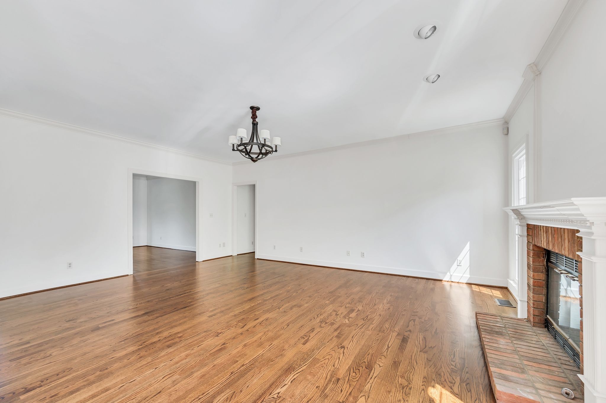915 Hidden Oak Pl