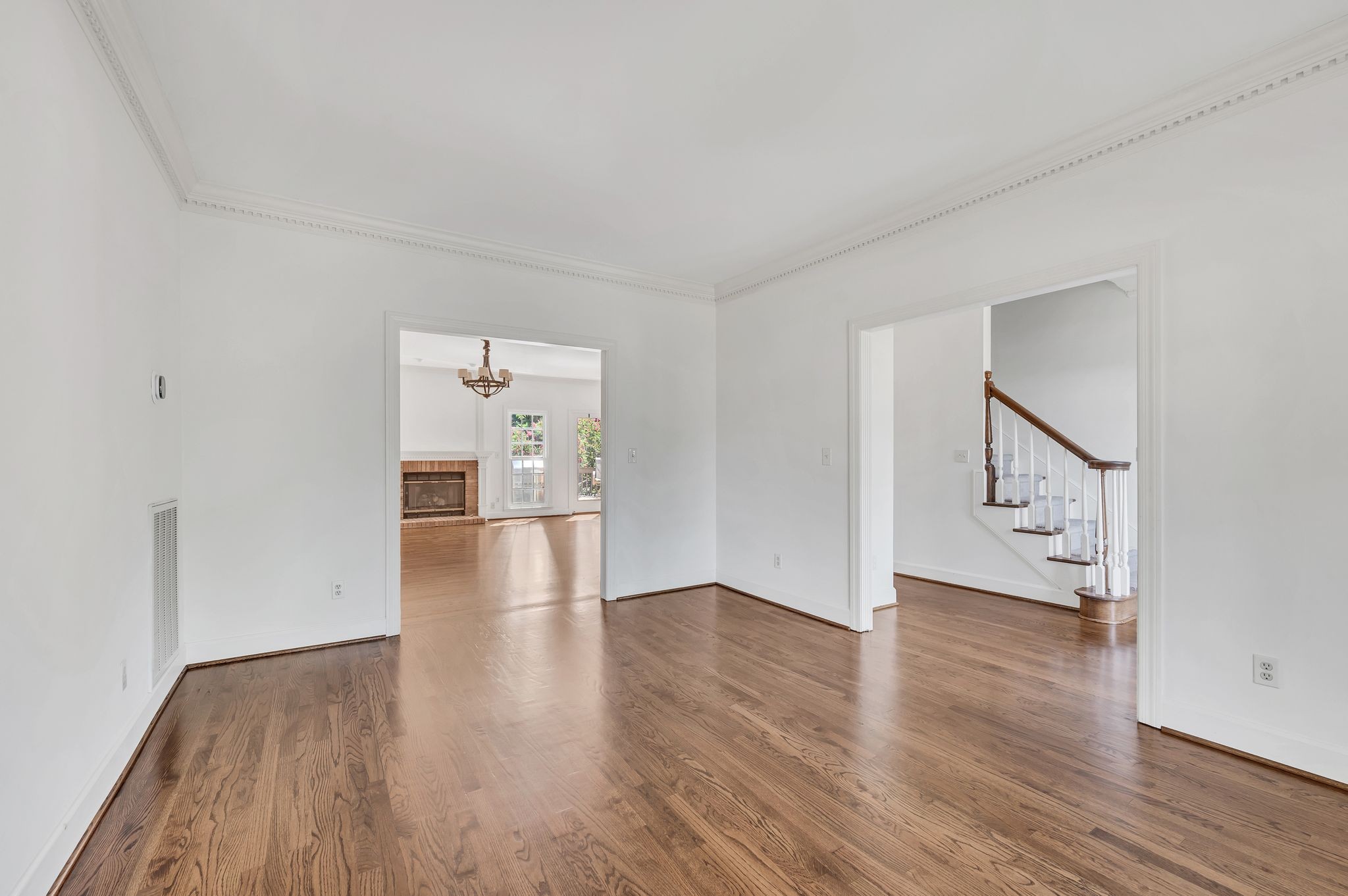 915 Hidden Oak Pl