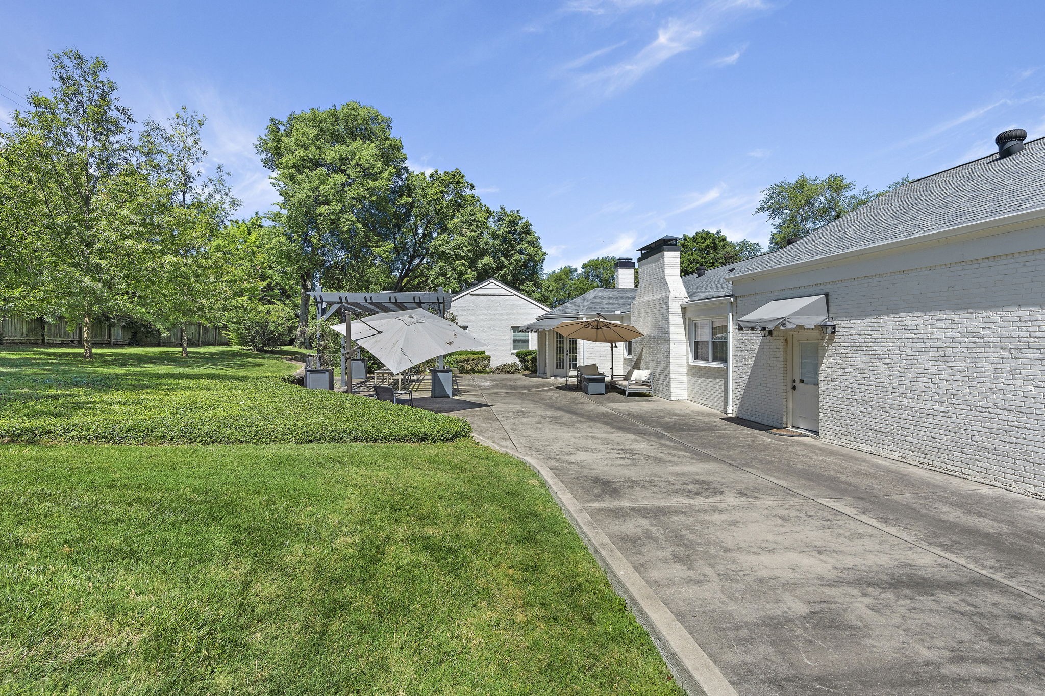 3640 Knollwood Rd