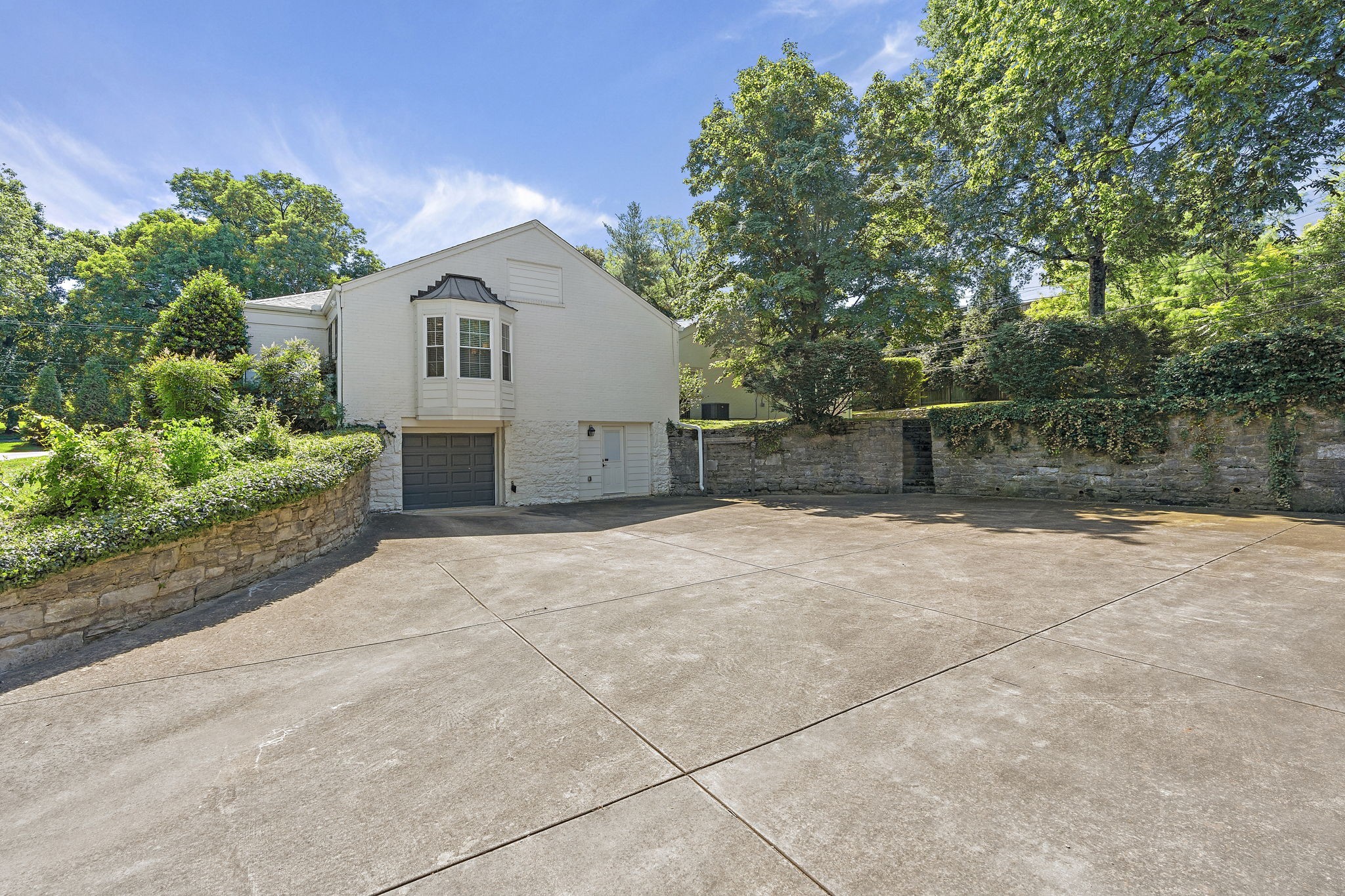 3640 Knollwood Rd