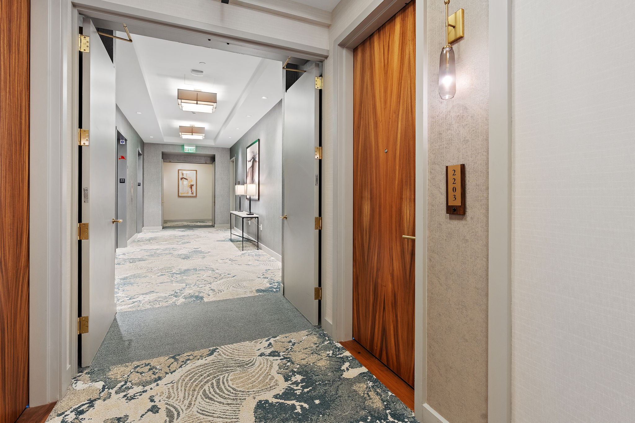 160 2nd Ave, S Unit: 2203