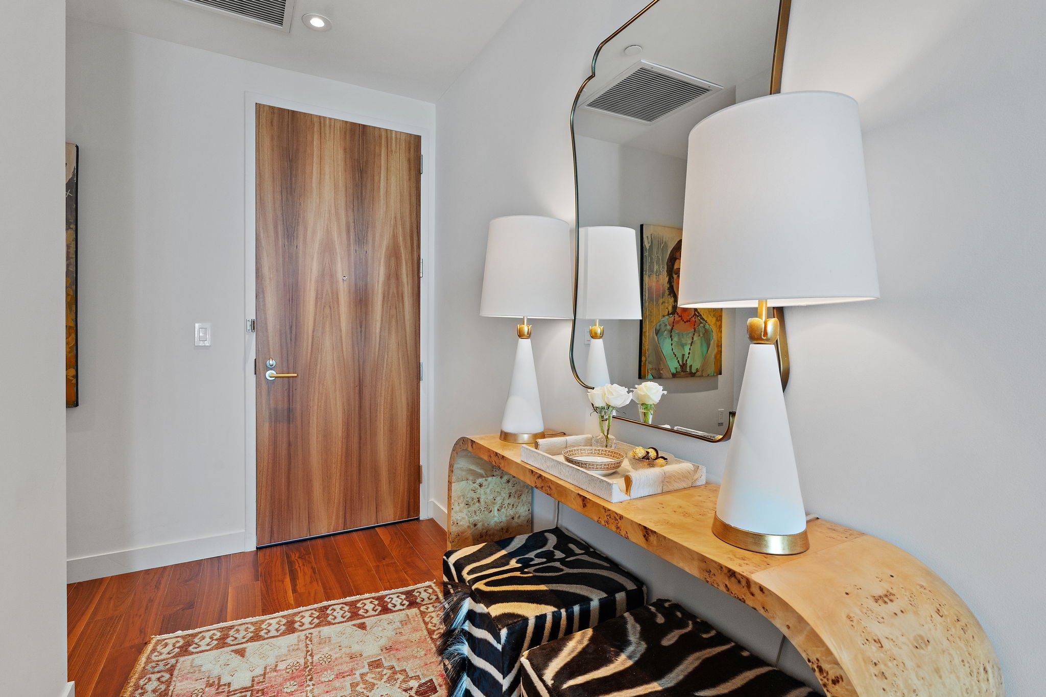 160 2nd Ave, S Unit: 2203