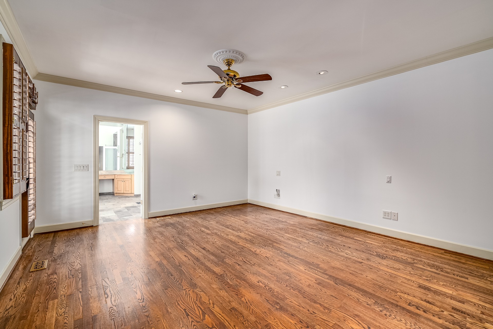 4 Foxhall Close