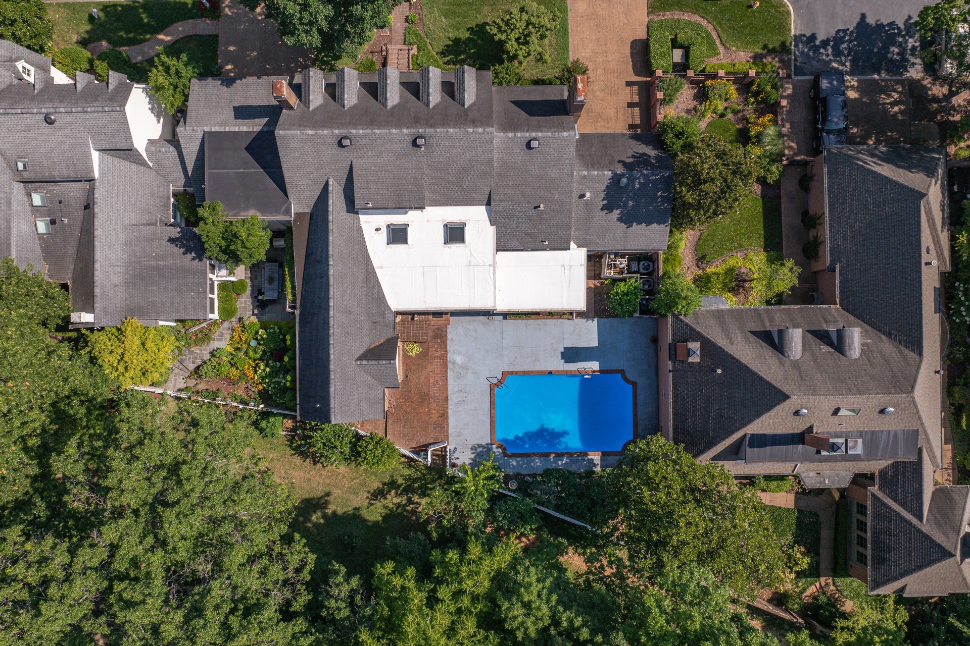4 Foxhall Close