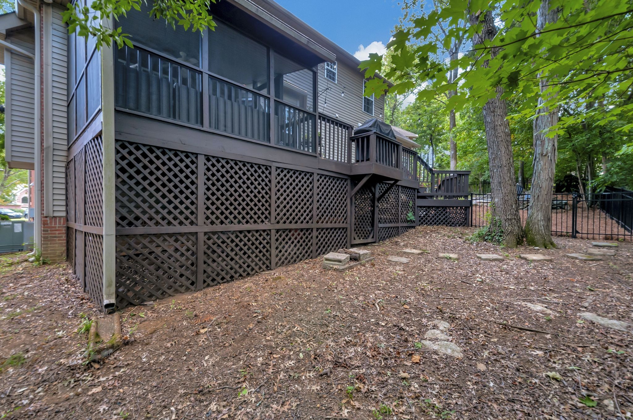 5501 Peninsula Park Lndg