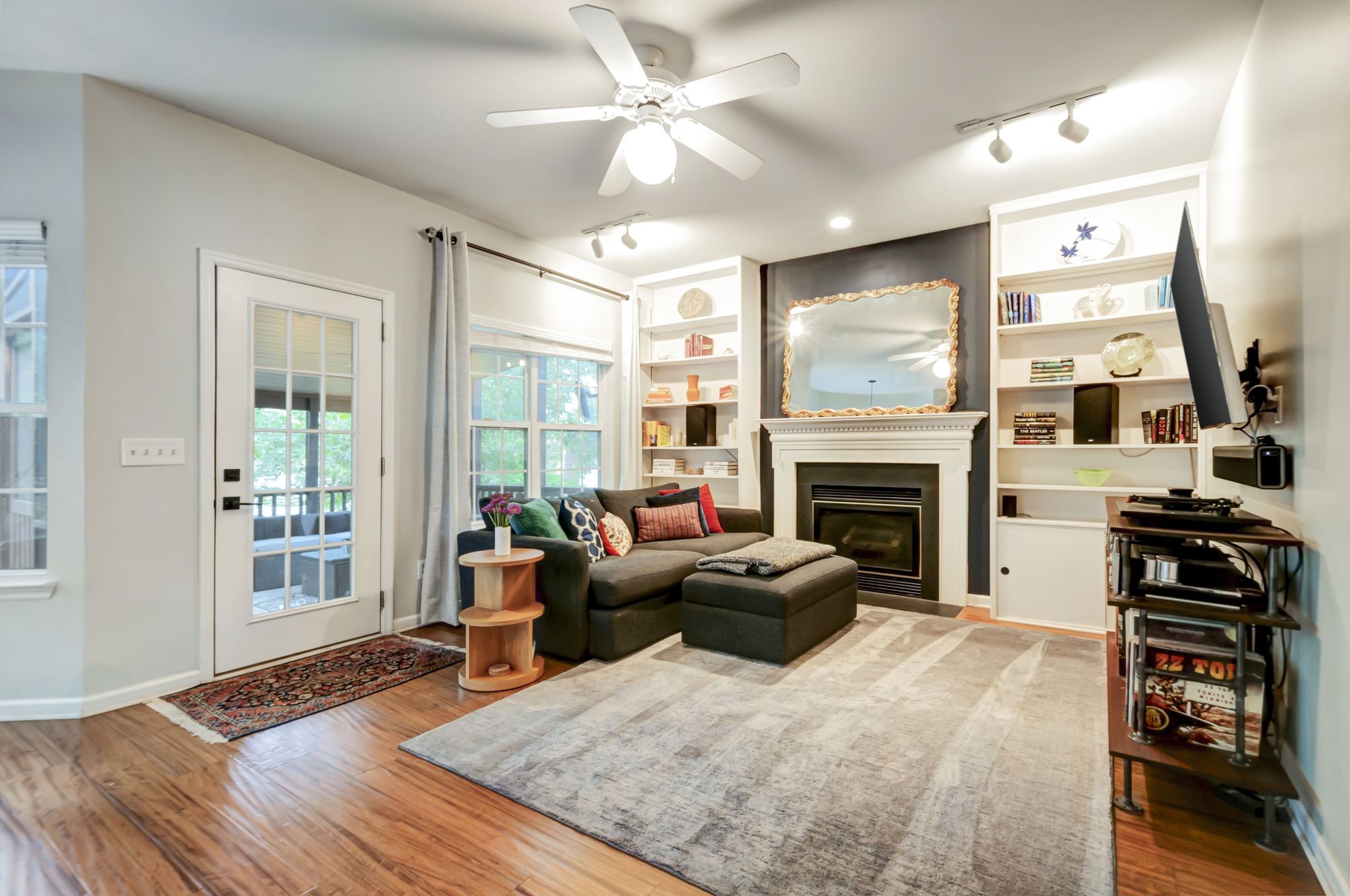 5501 Peninsula Park Lndg