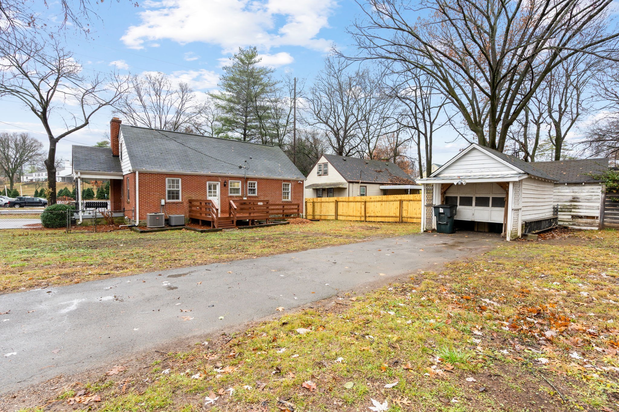 2108 Sharondale Dr