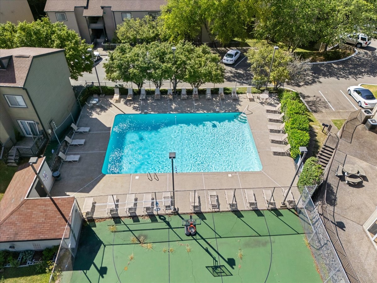 422 Summit Ridge Pl