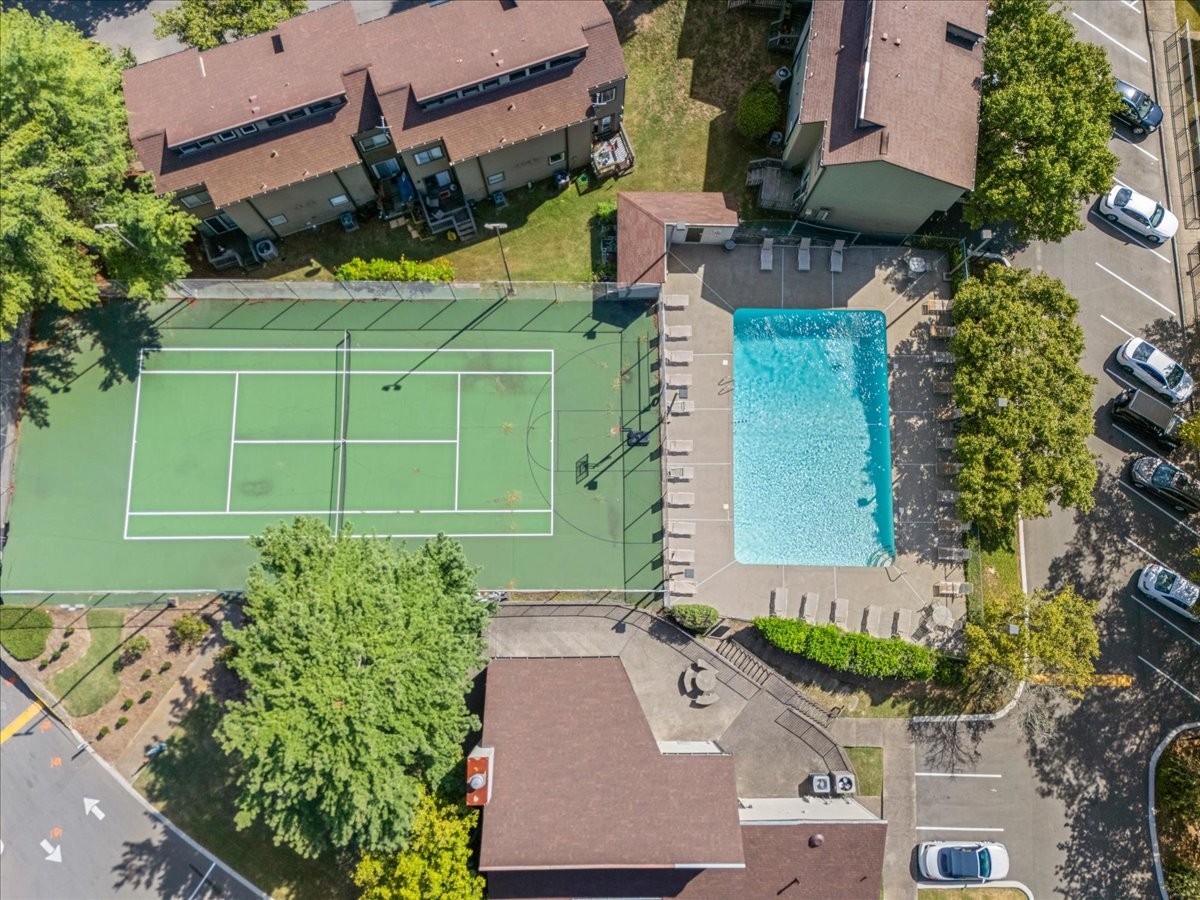 422 Summit Ridge Pl