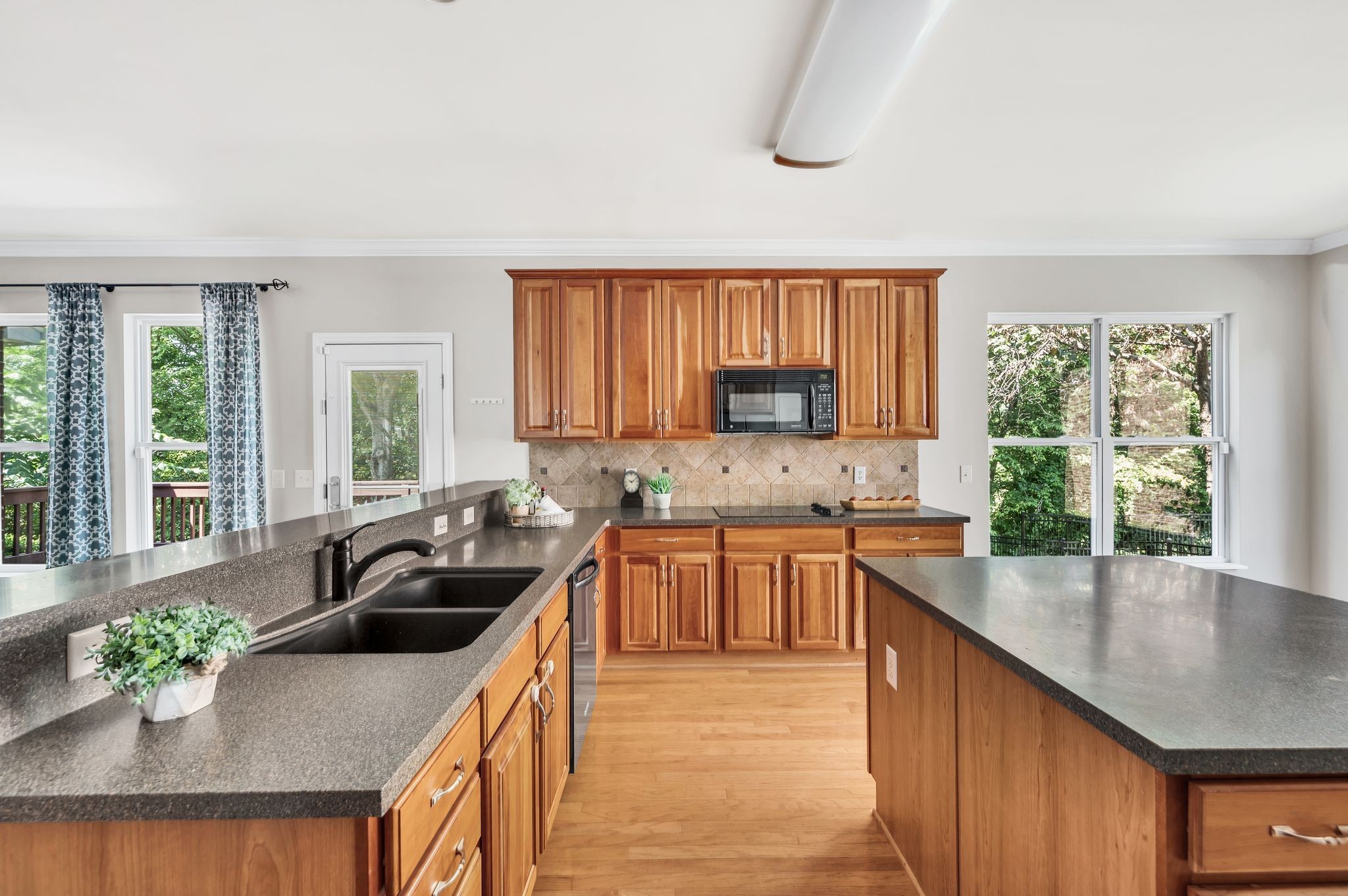 3011 Westerly Dr