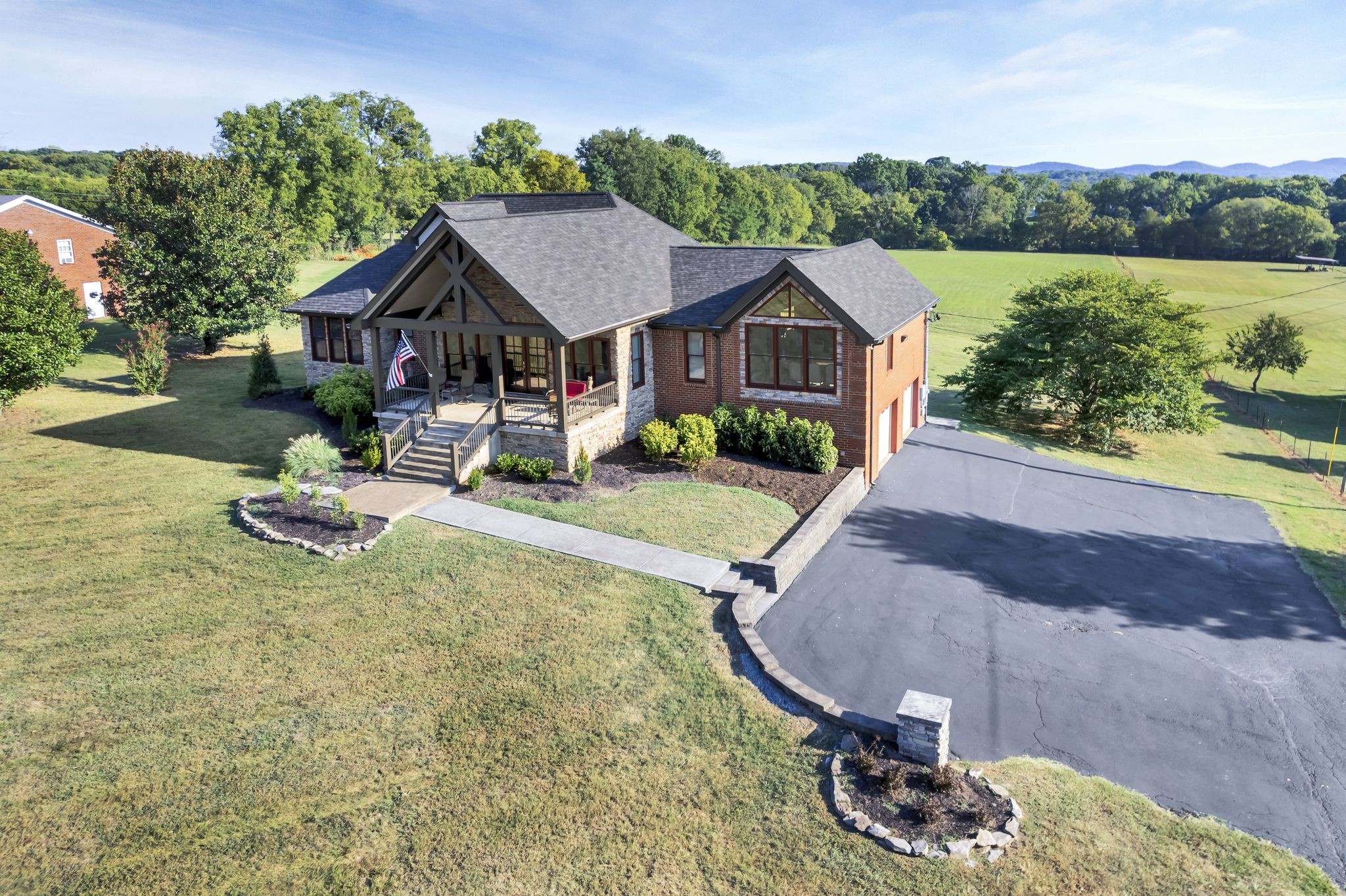 709 Battle Road
