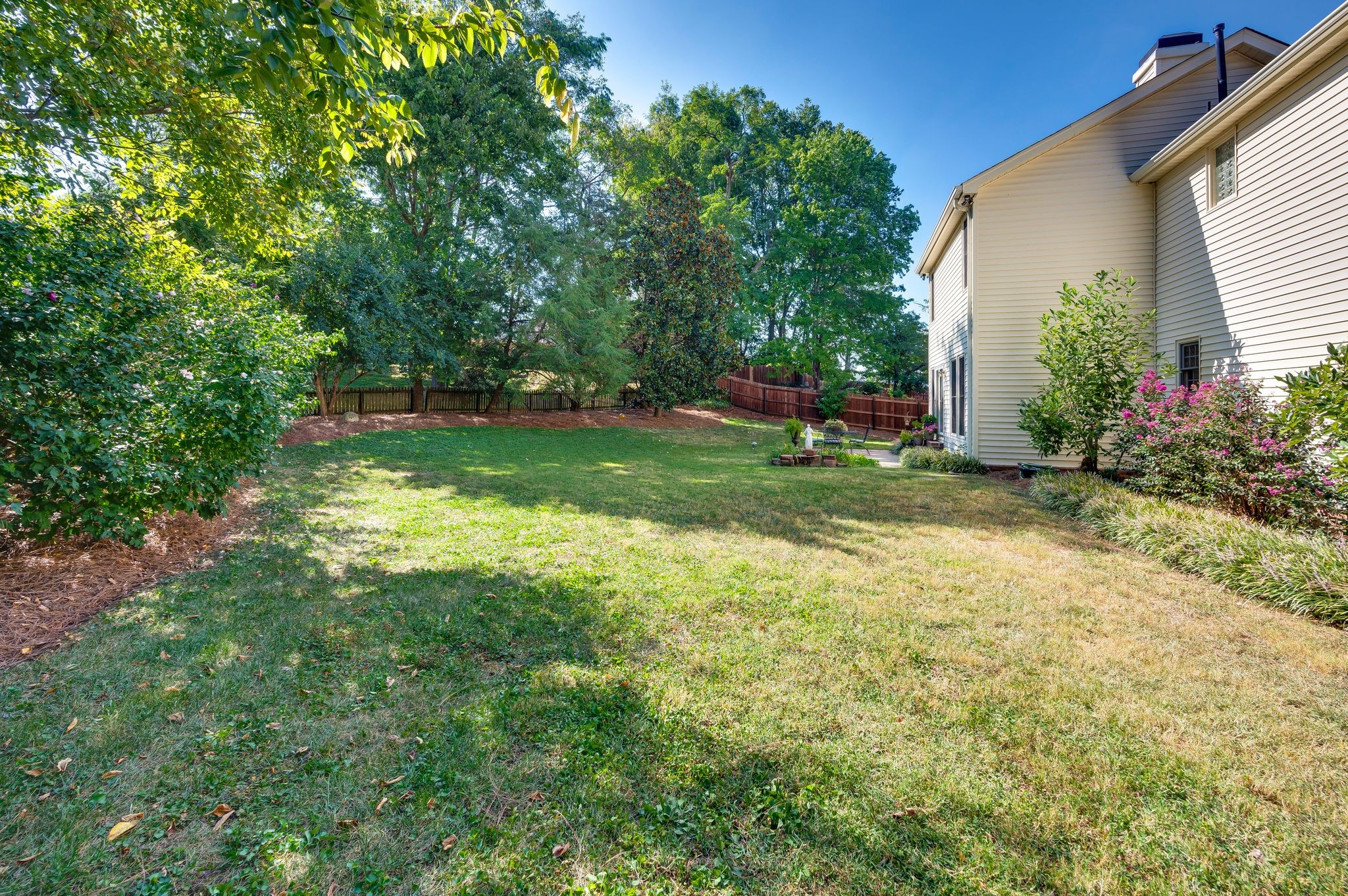 213 Herbert Ct