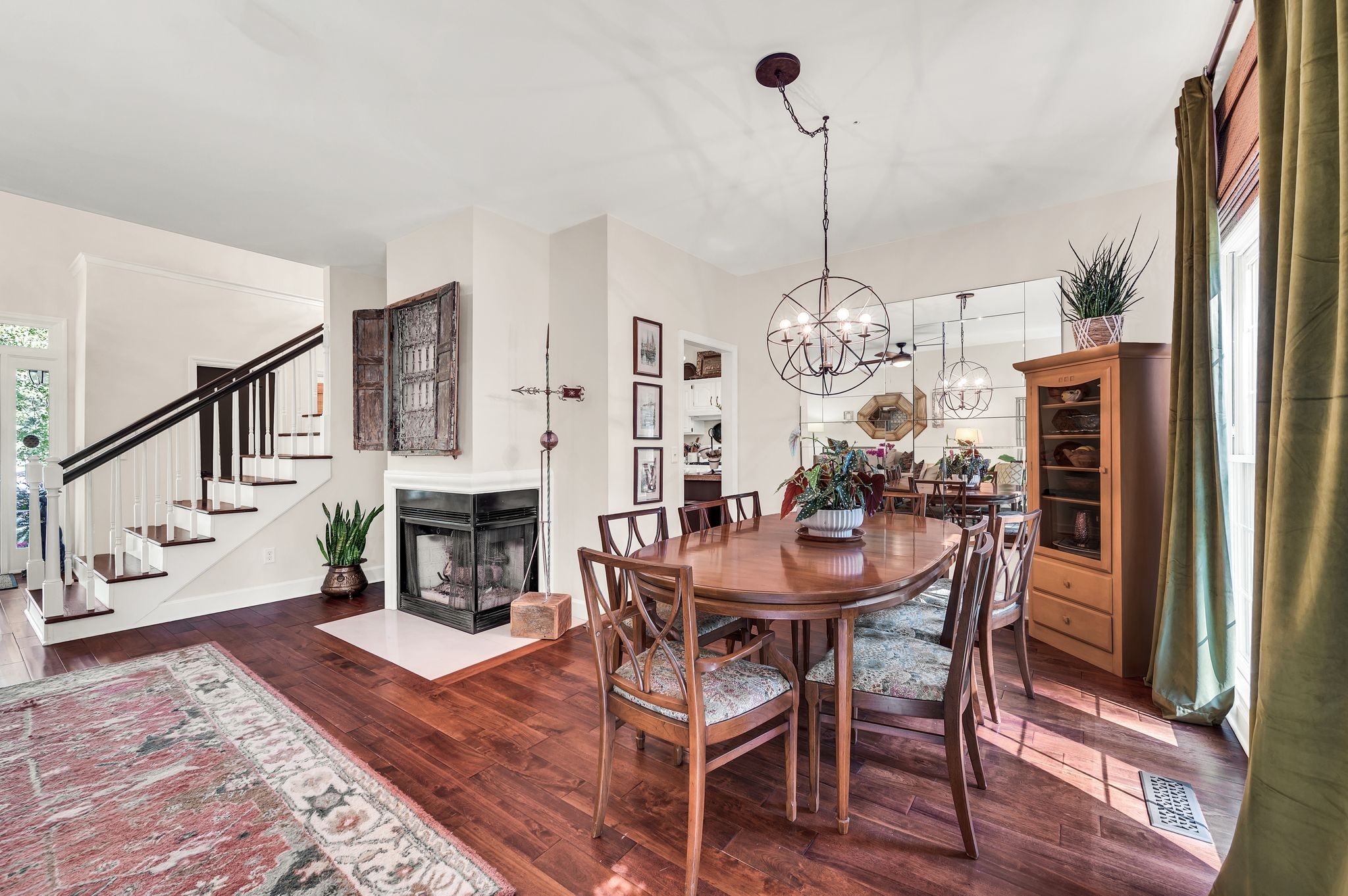 213 Herbert Ct