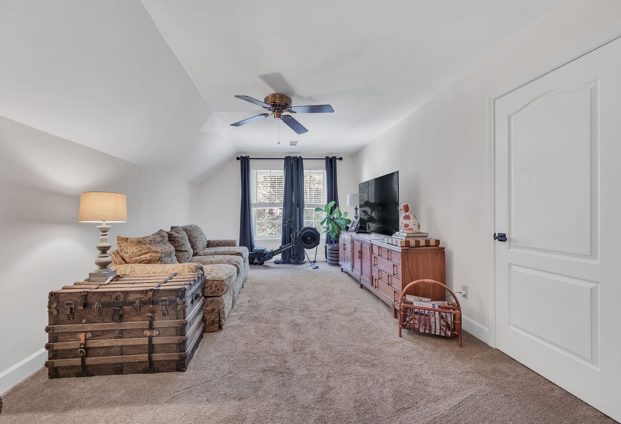 213 Herbert Ct