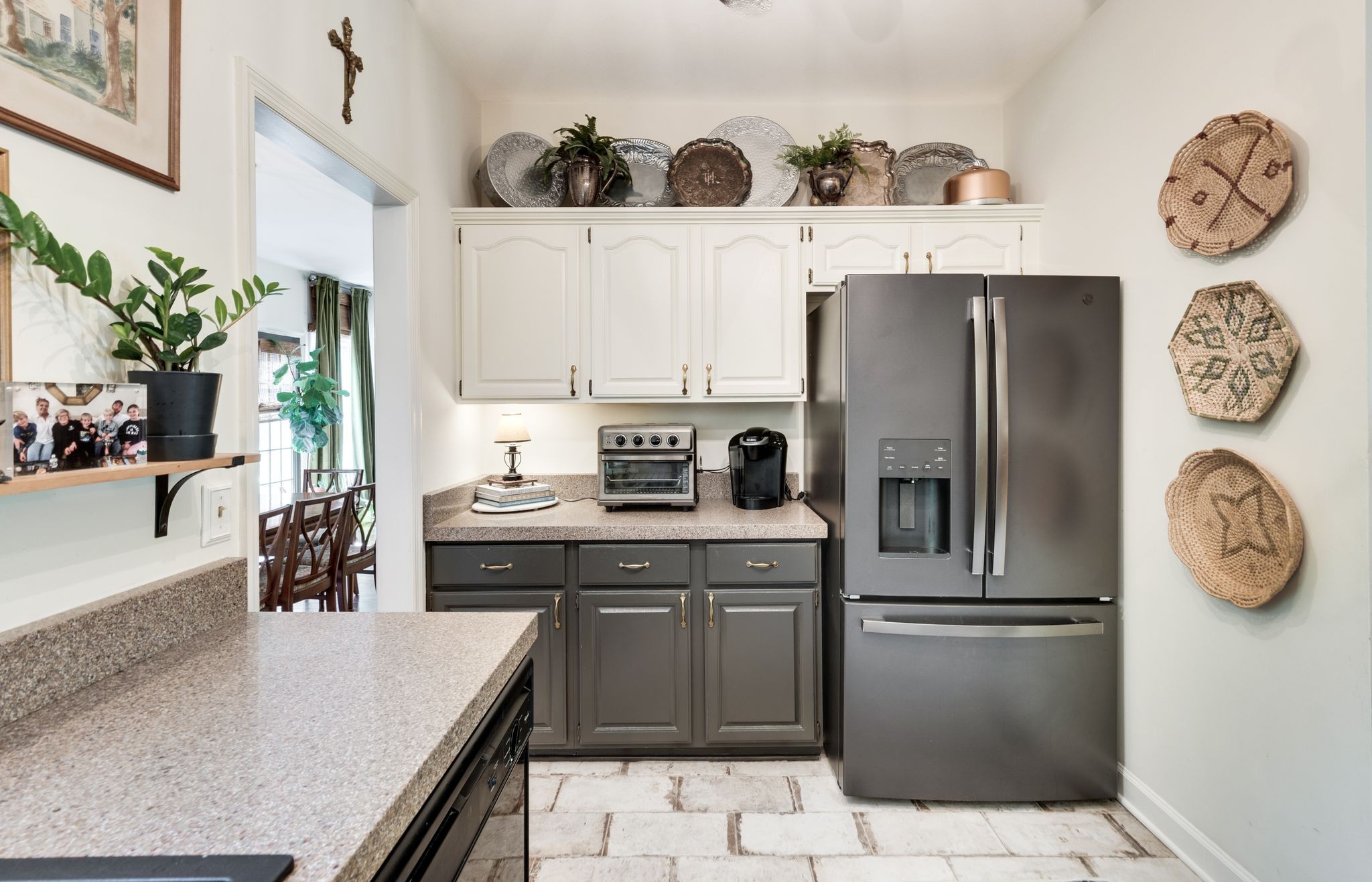 213 Herbert Ct
