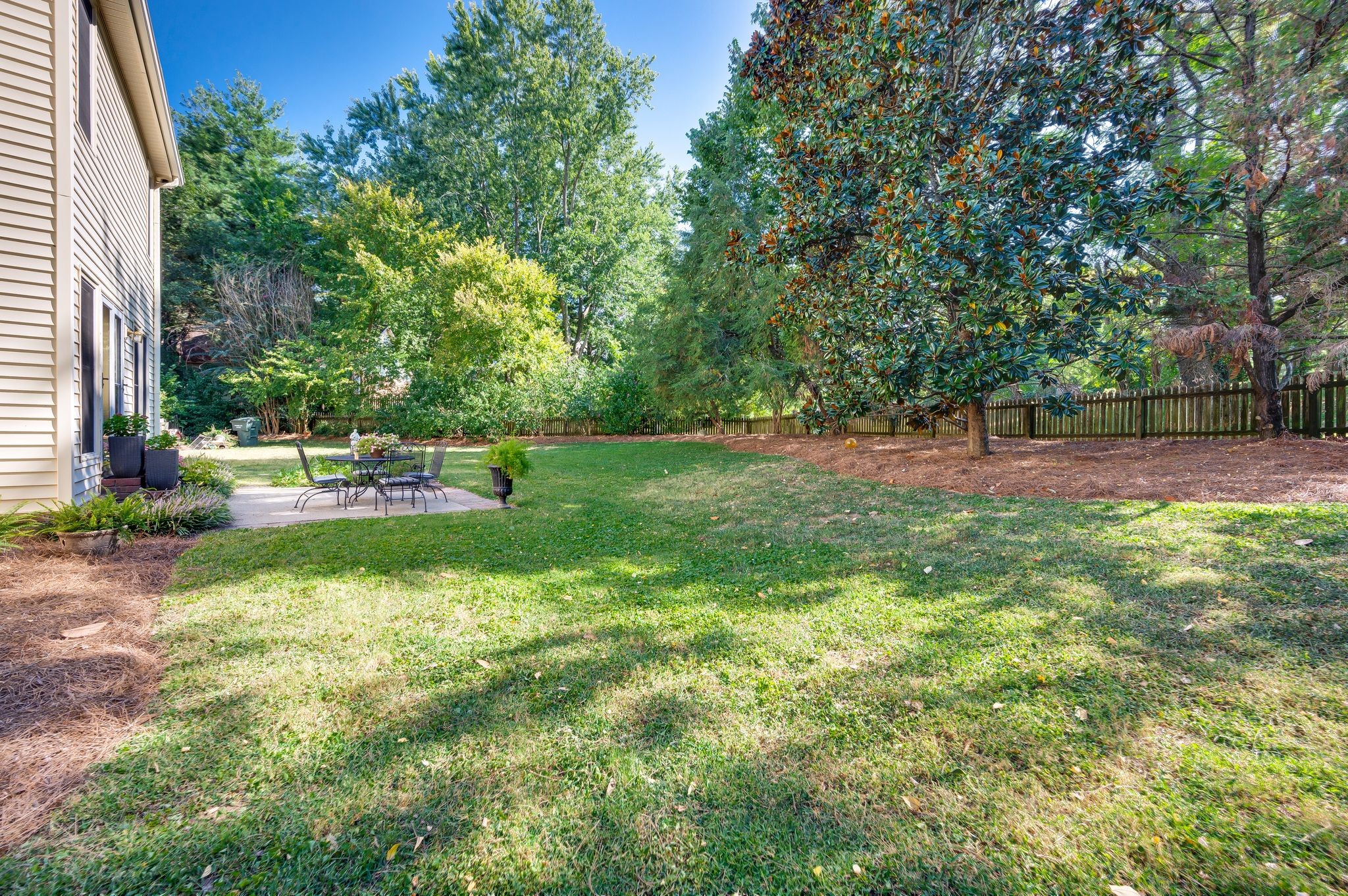 213 Herbert Ct