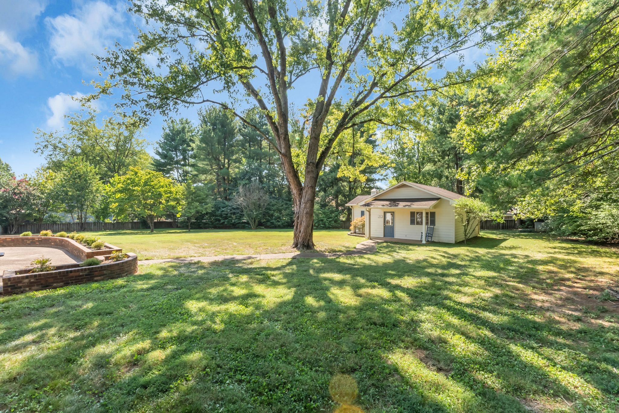 2231 Bowman Rd