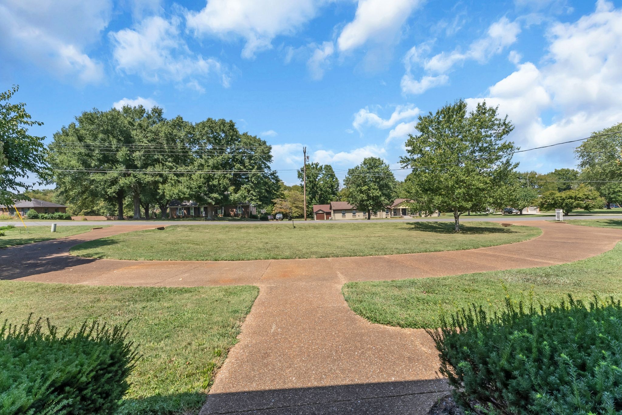 2231 Bowman Rd