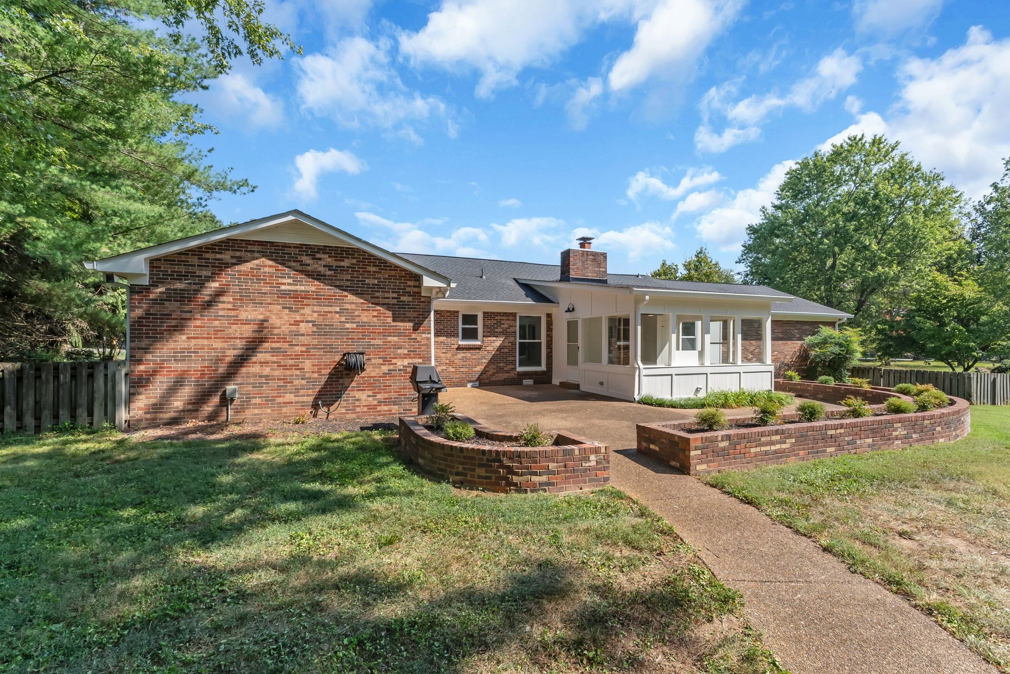 2231 Bowman Rd