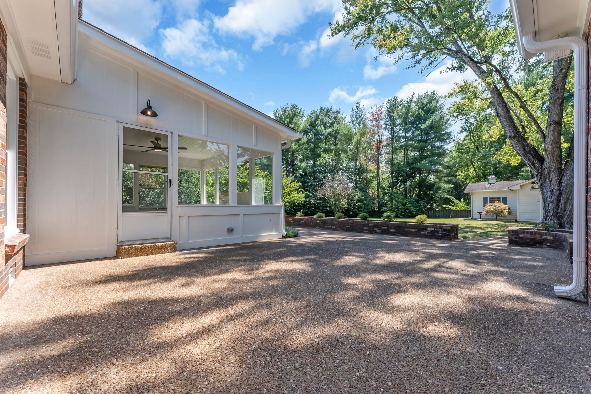 2231 Bowman Rd
