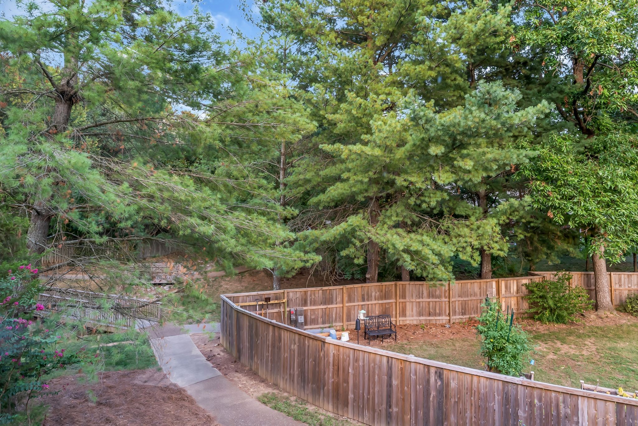 171 Clarendon Cir