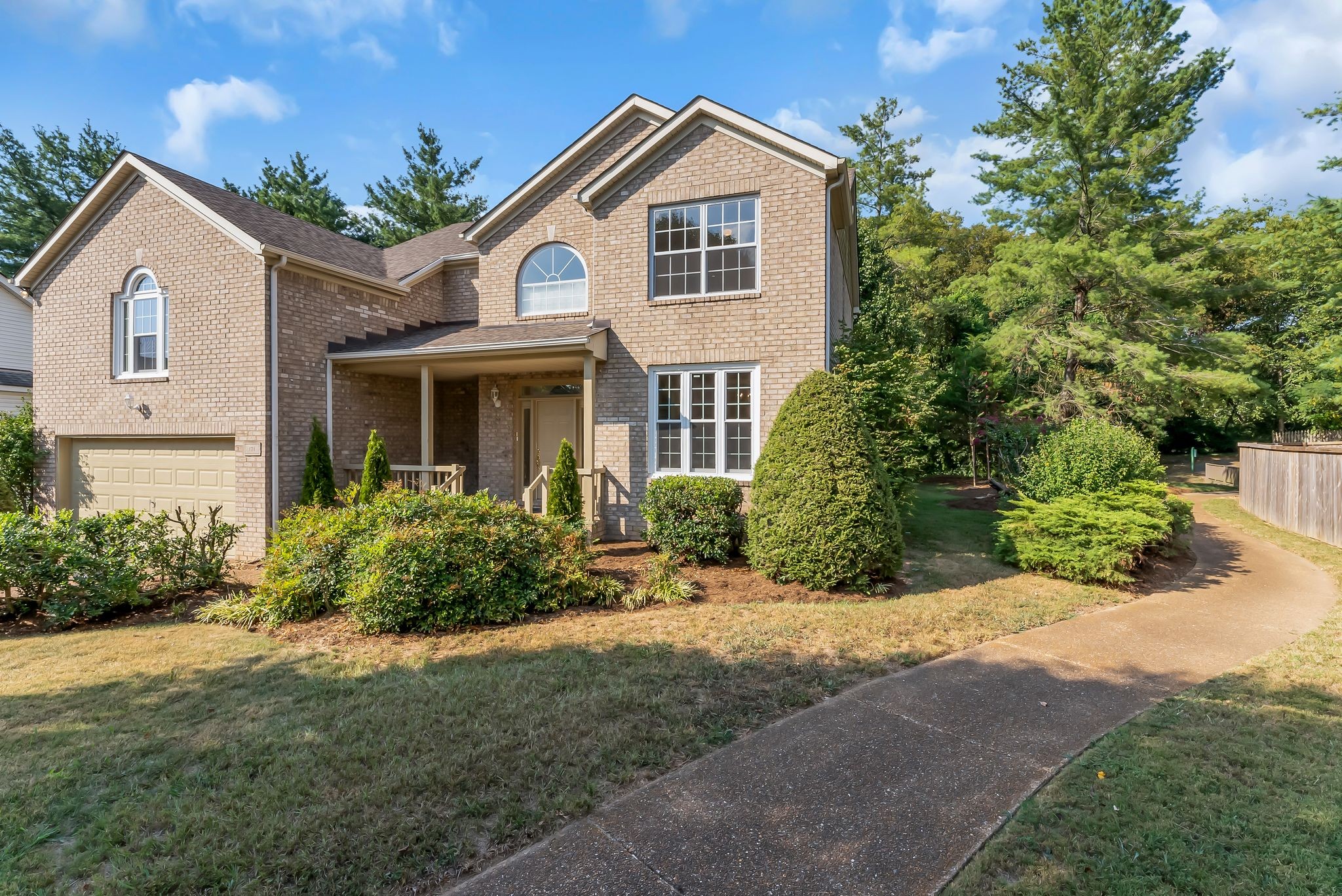 171 Clarendon Cir