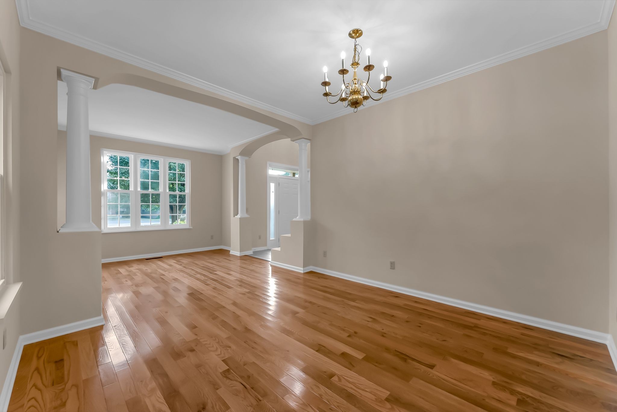 171 Clarendon Cir