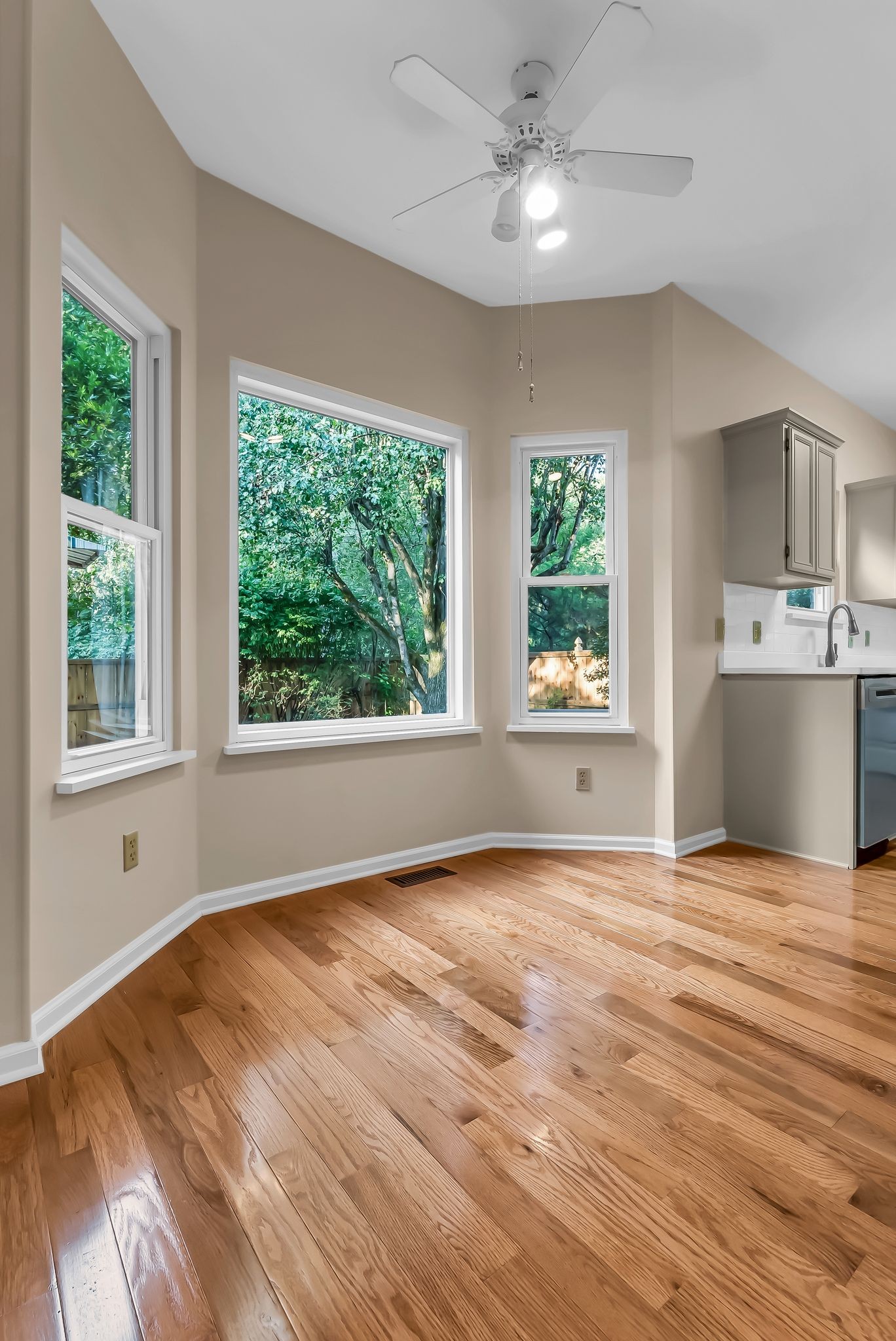 171 Clarendon Cir