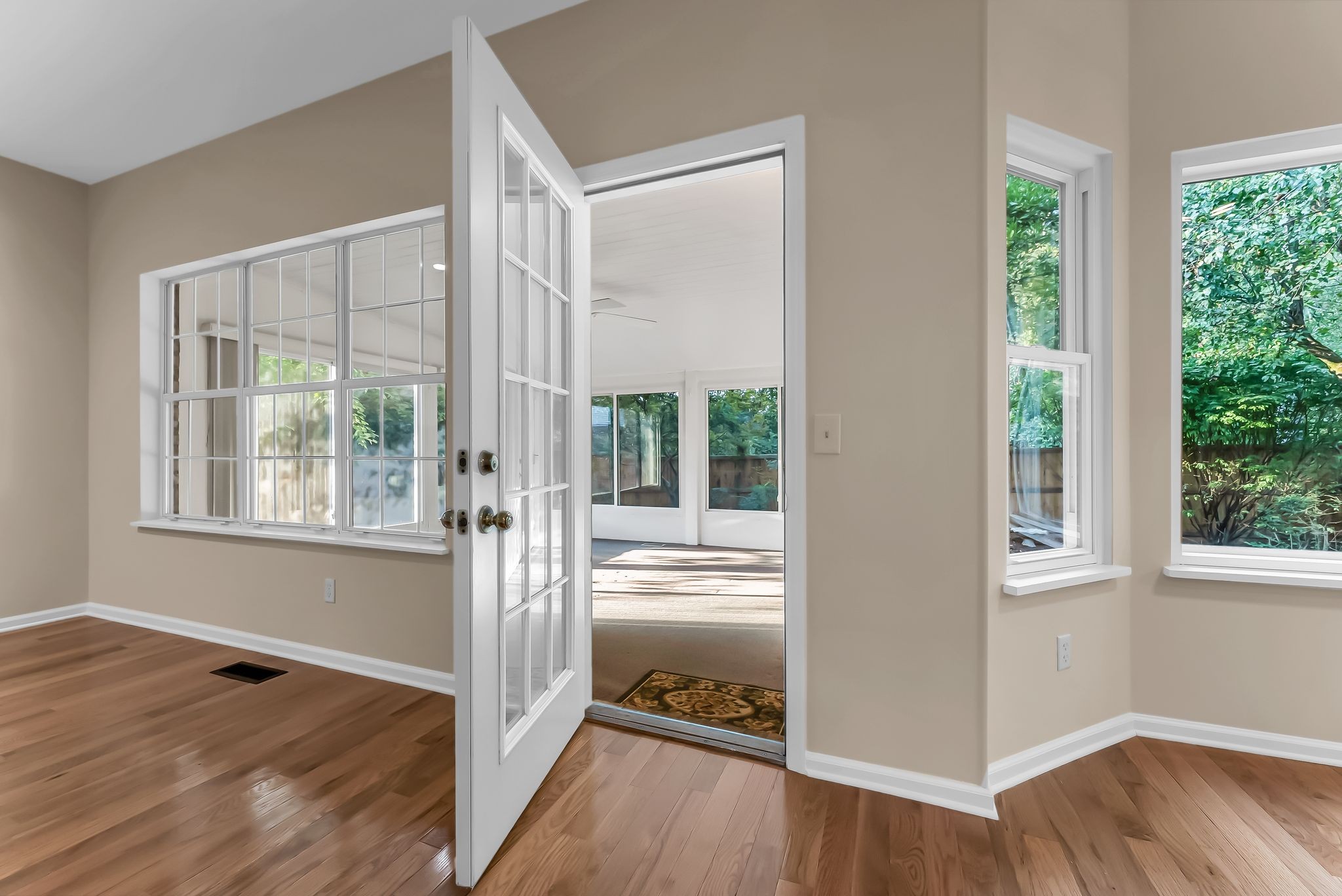 171 Clarendon Cir