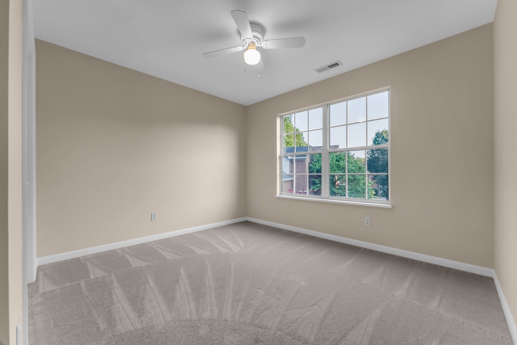 171 Clarendon Cir