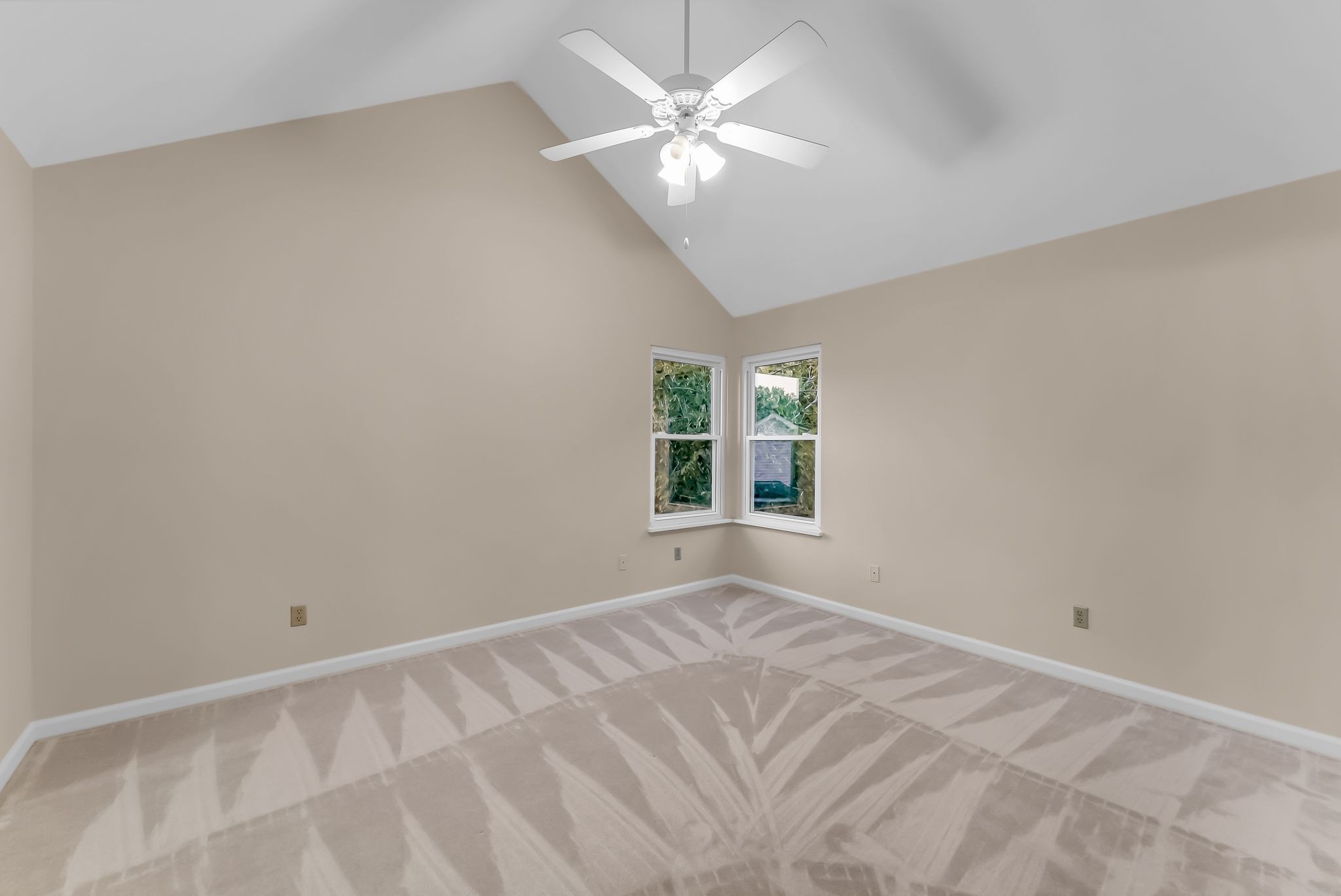 171 Clarendon Cir