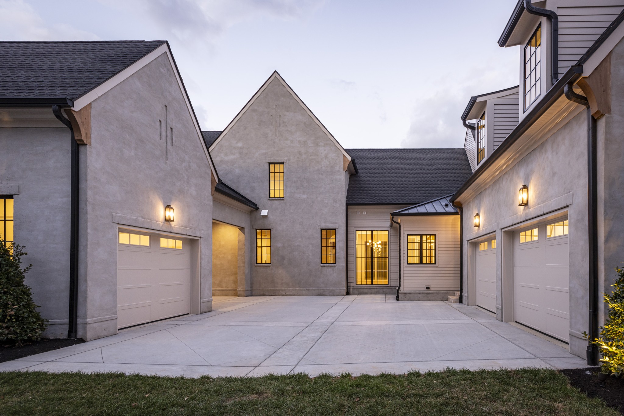 8384 Solstice Dr