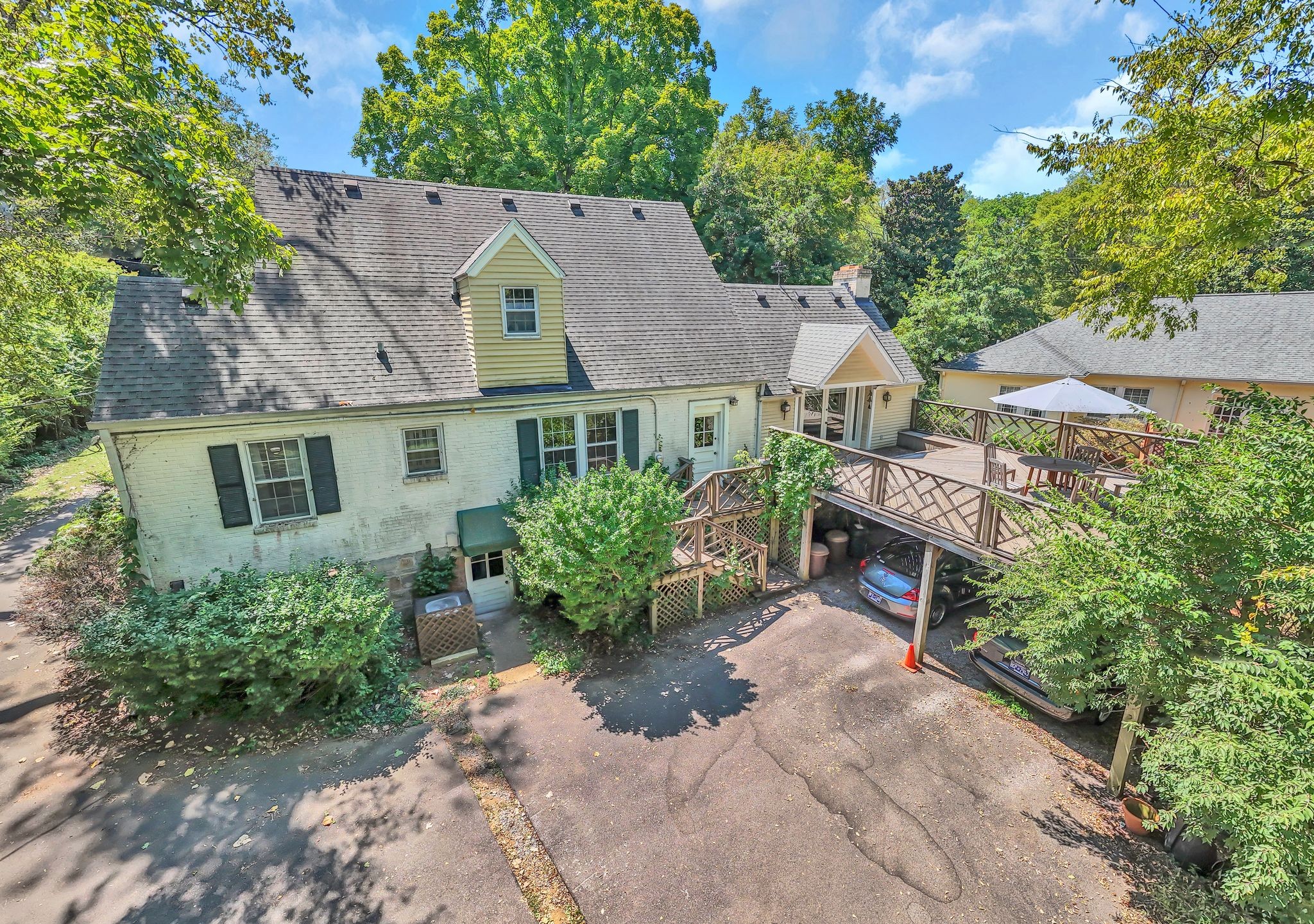 4316 Glen Eden Dr