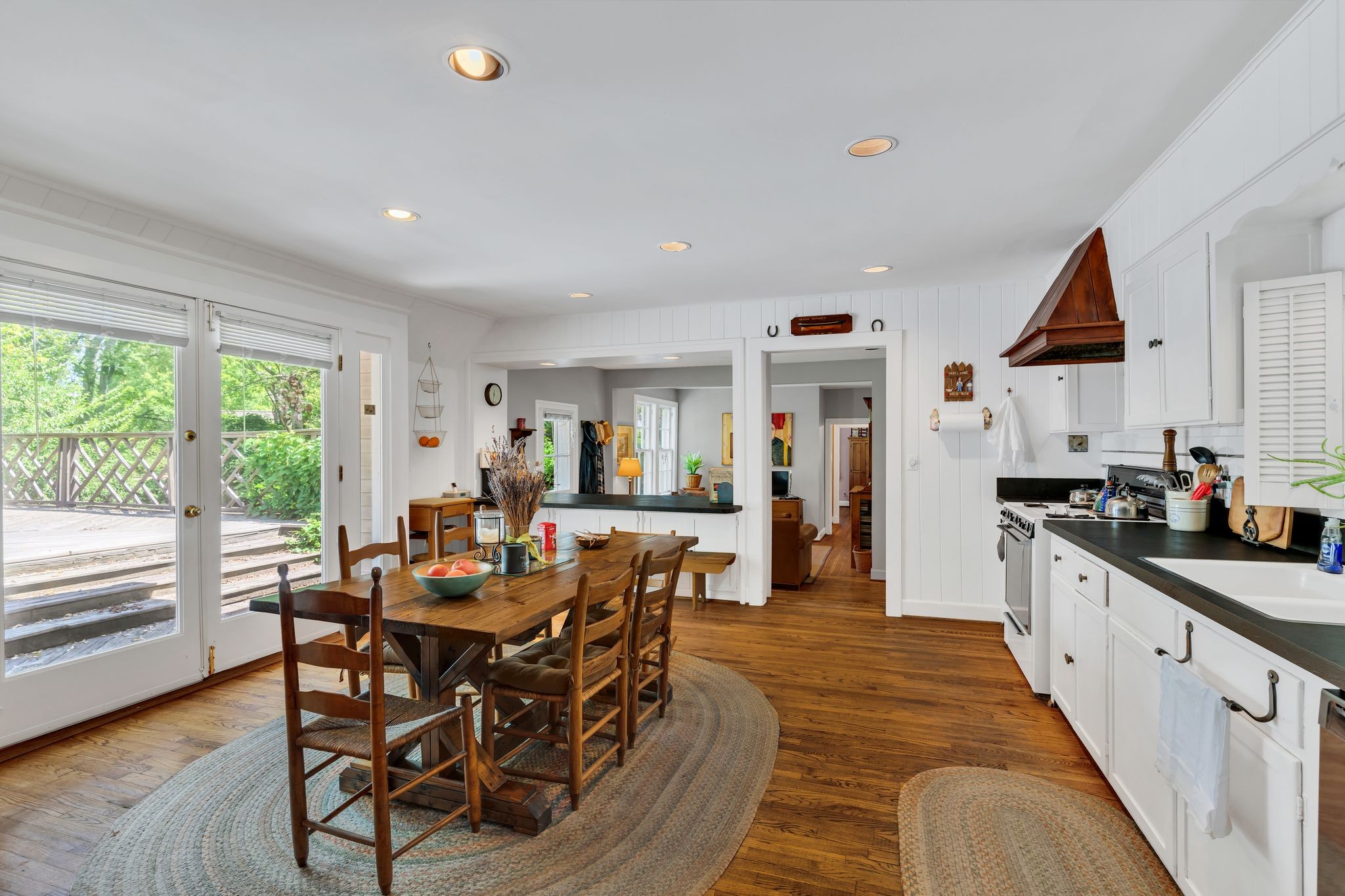 4316 Glen Eden Dr