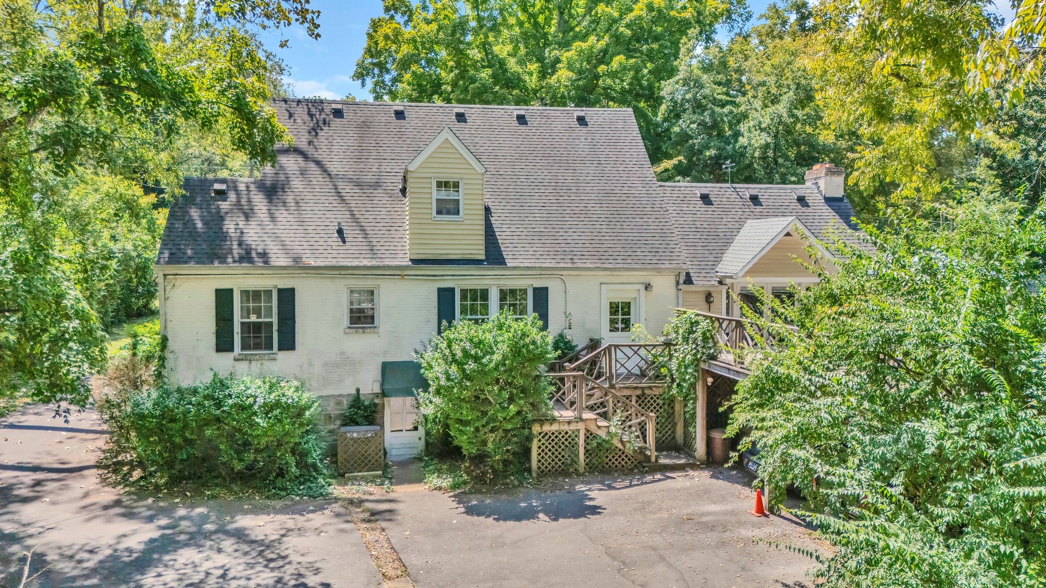 4316 Glen Eden Dr