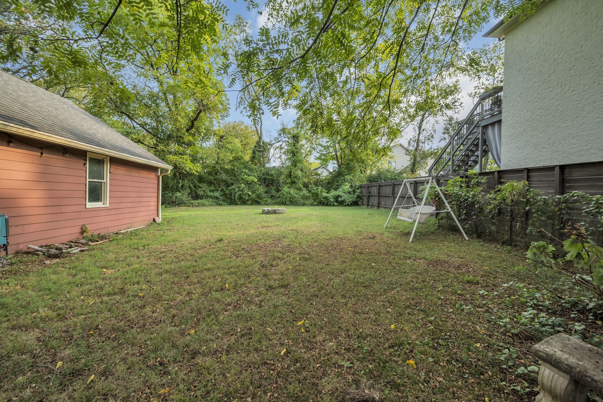 1501 Clifton Ln