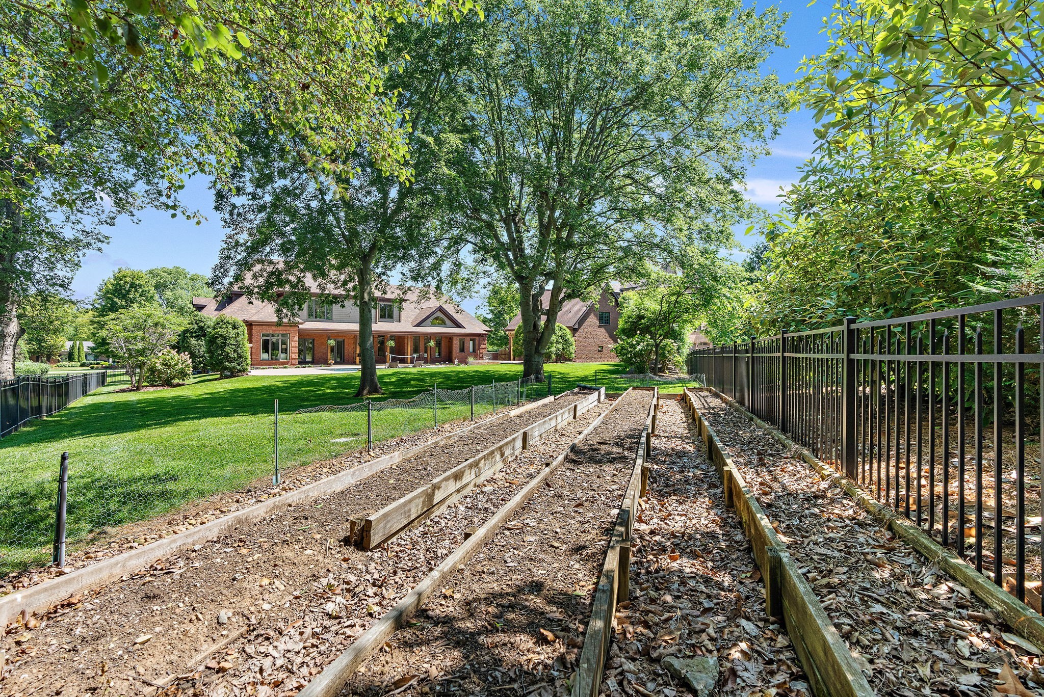 107 Steeplechase Ln