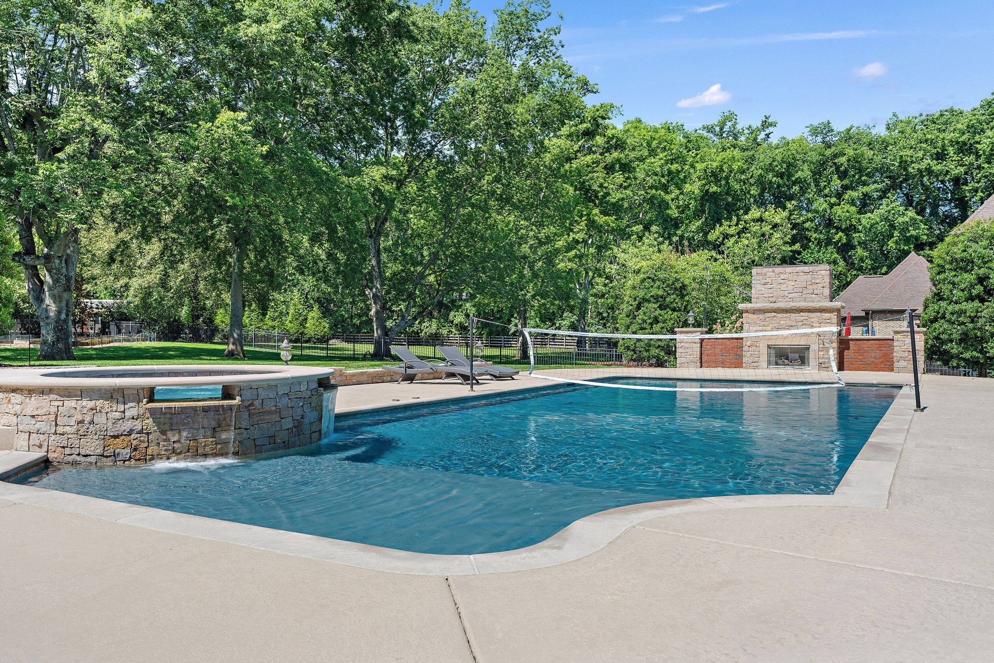 107 Steeplechase Ln