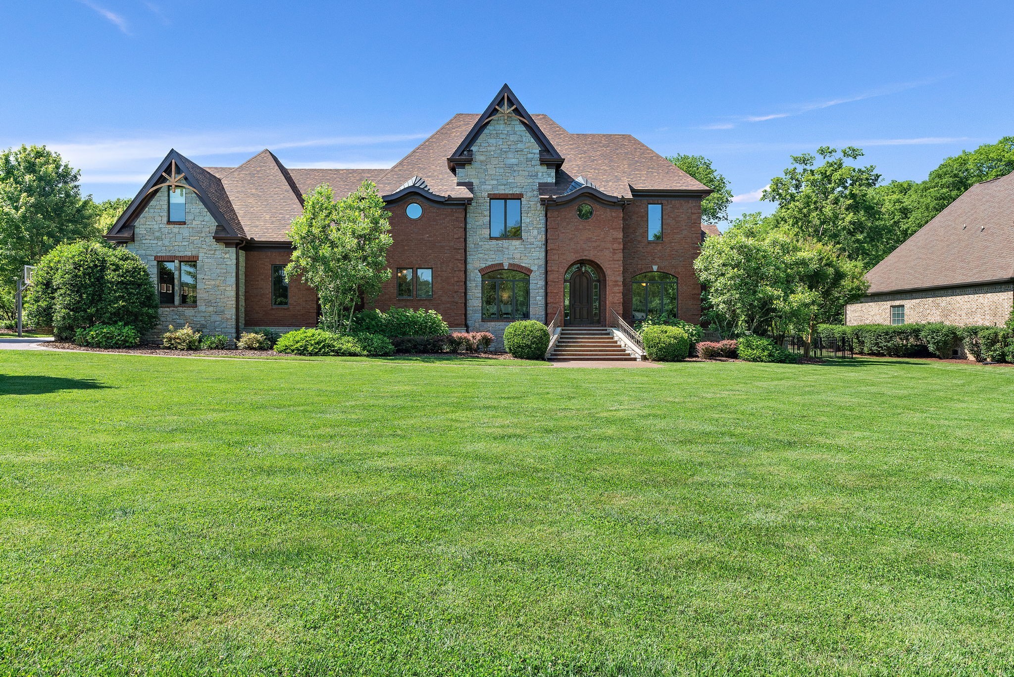 107 Steeplechase Ln