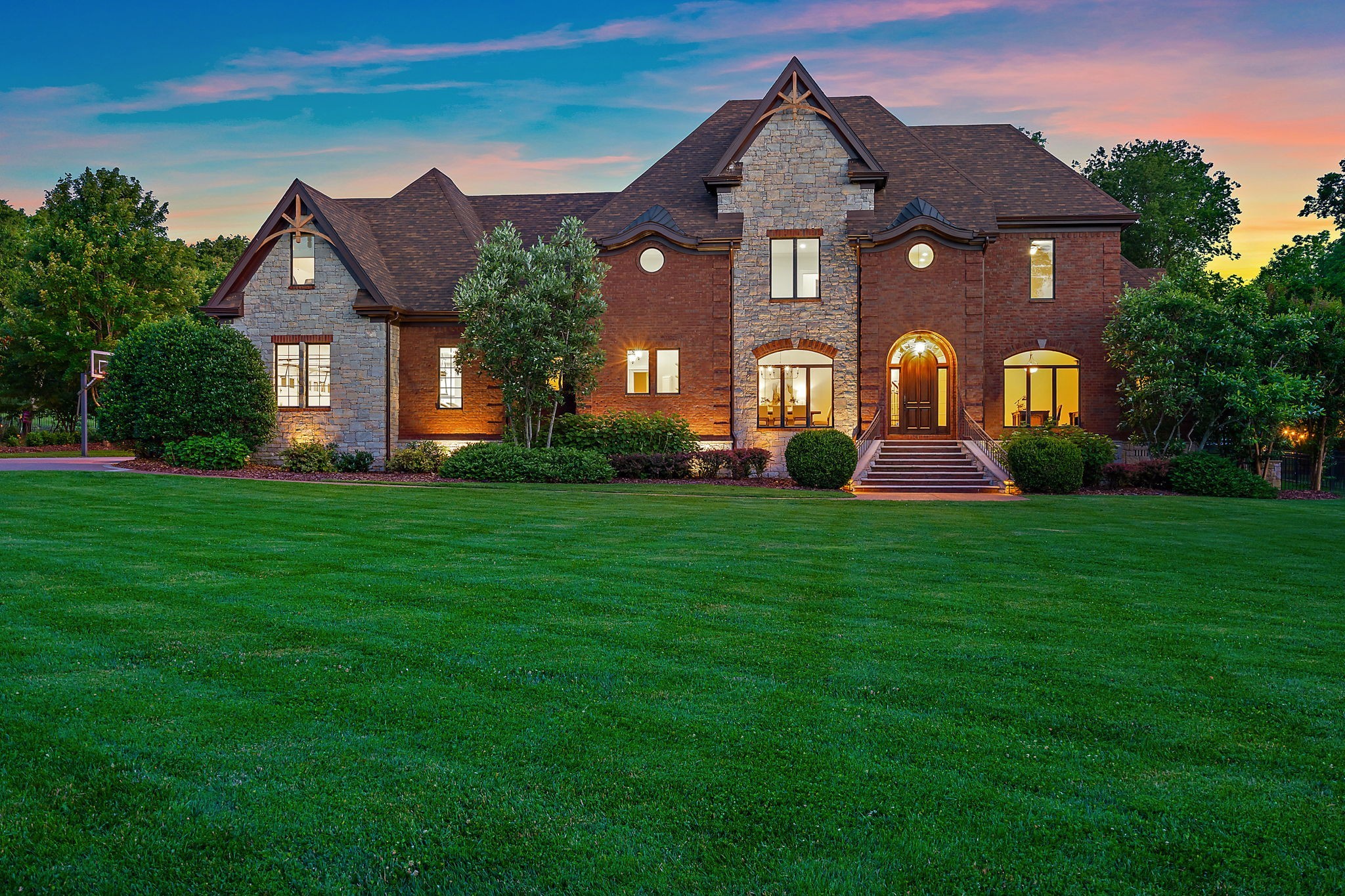 107 Steeplechase Ln