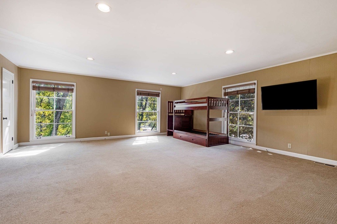1226 Carl Seyfert Memorial Dr