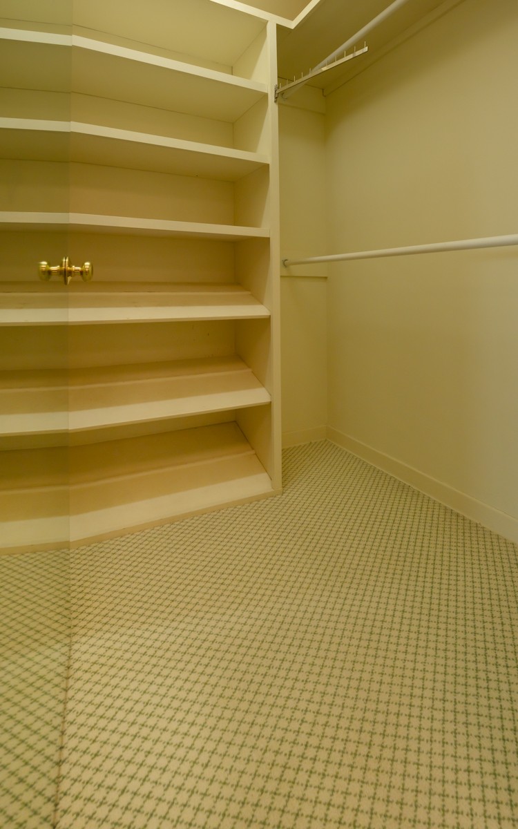 105 Leake Ave Unit: 2