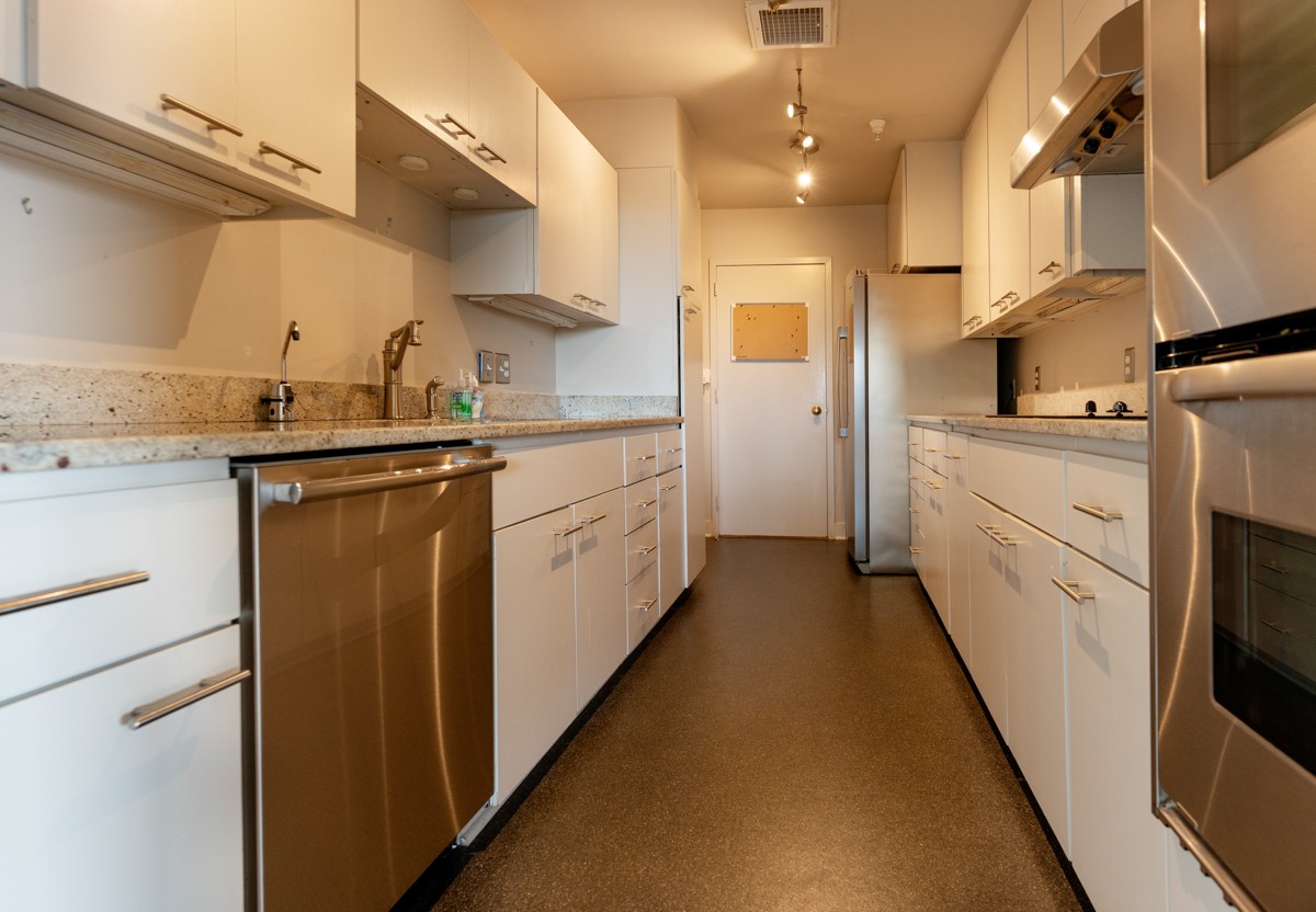 105 Leake Ave Unit: 2