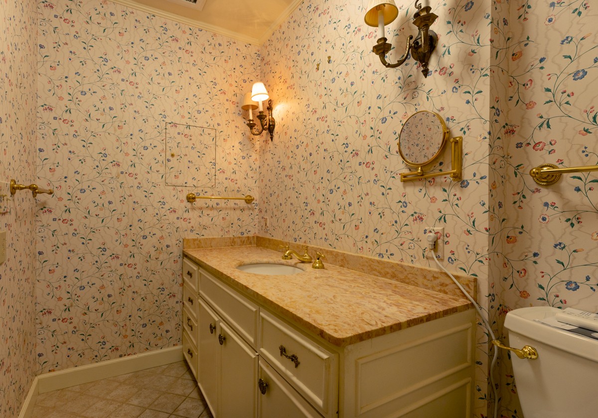 105 Leake Ave Unit: 2