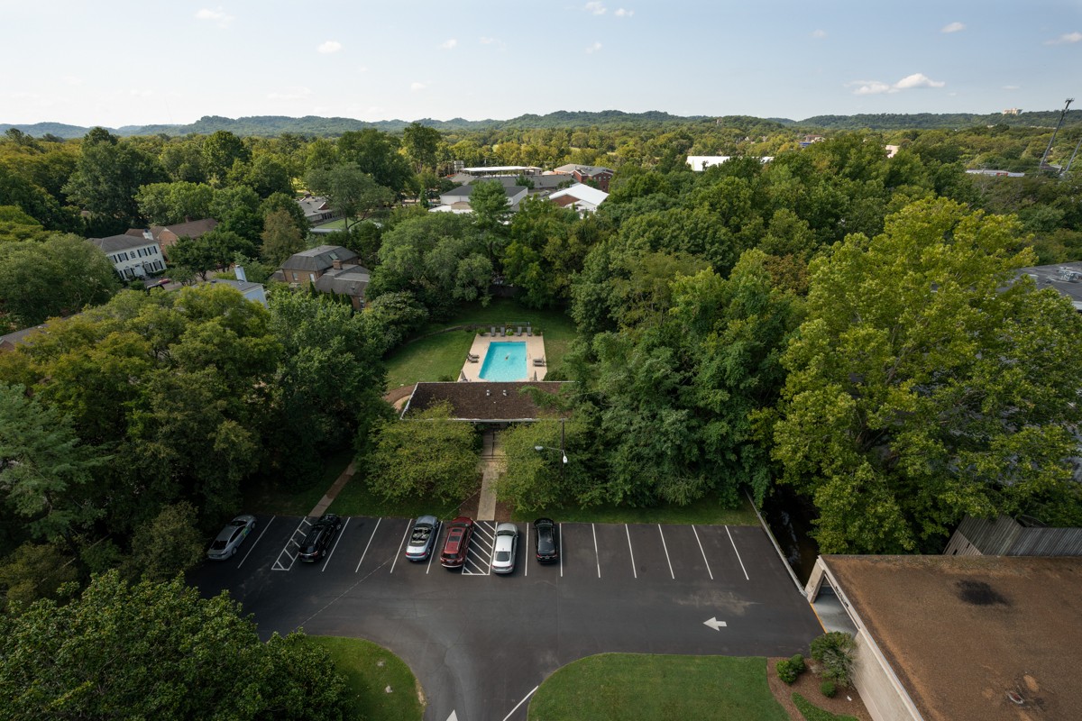 105 Leake Ave Unit: 2