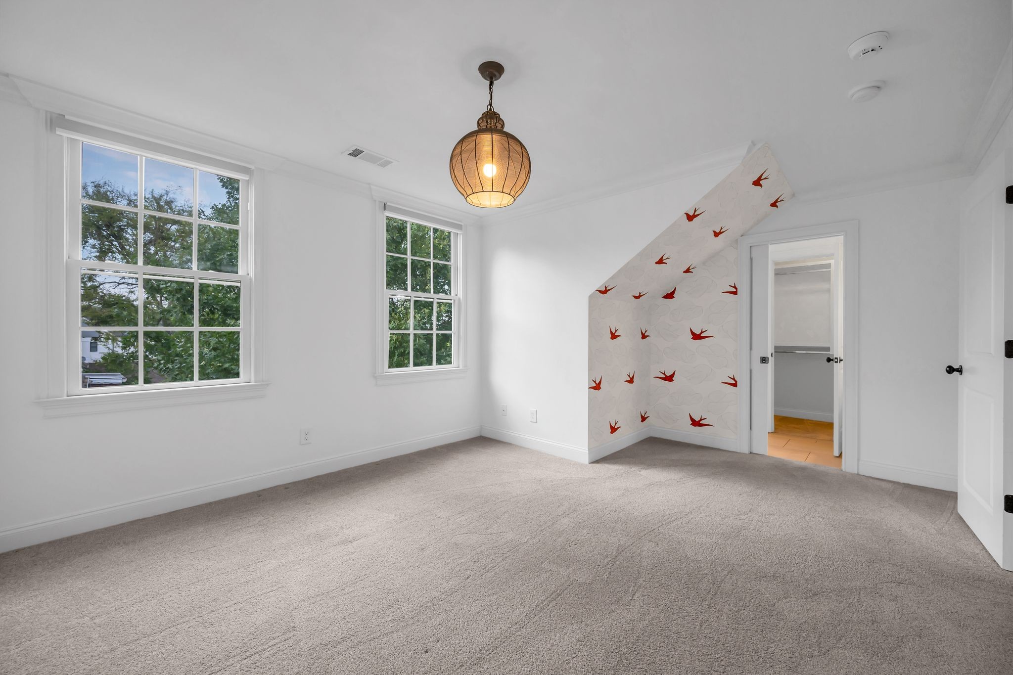 2802 Hawthorne Pl