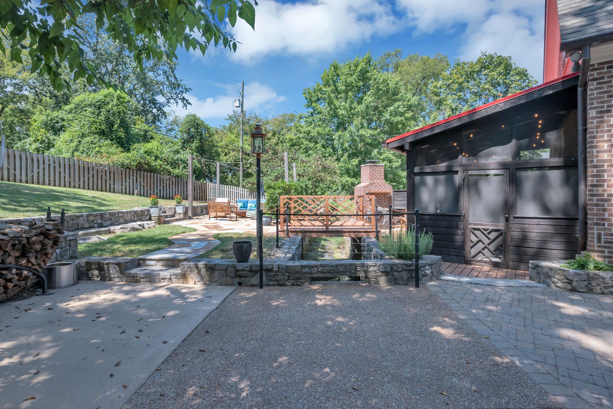 118C Blackburn Ave