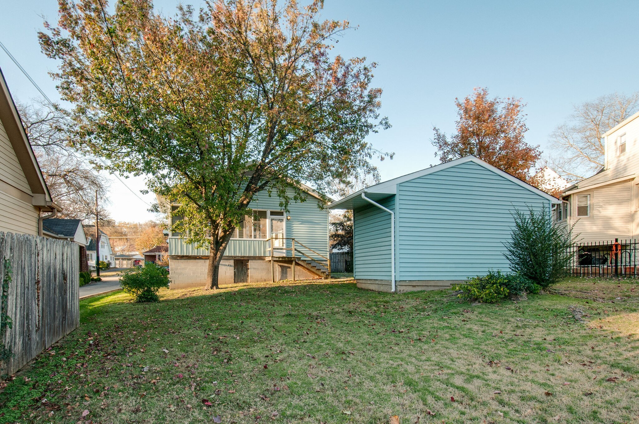 2803 Westmoreland Dr