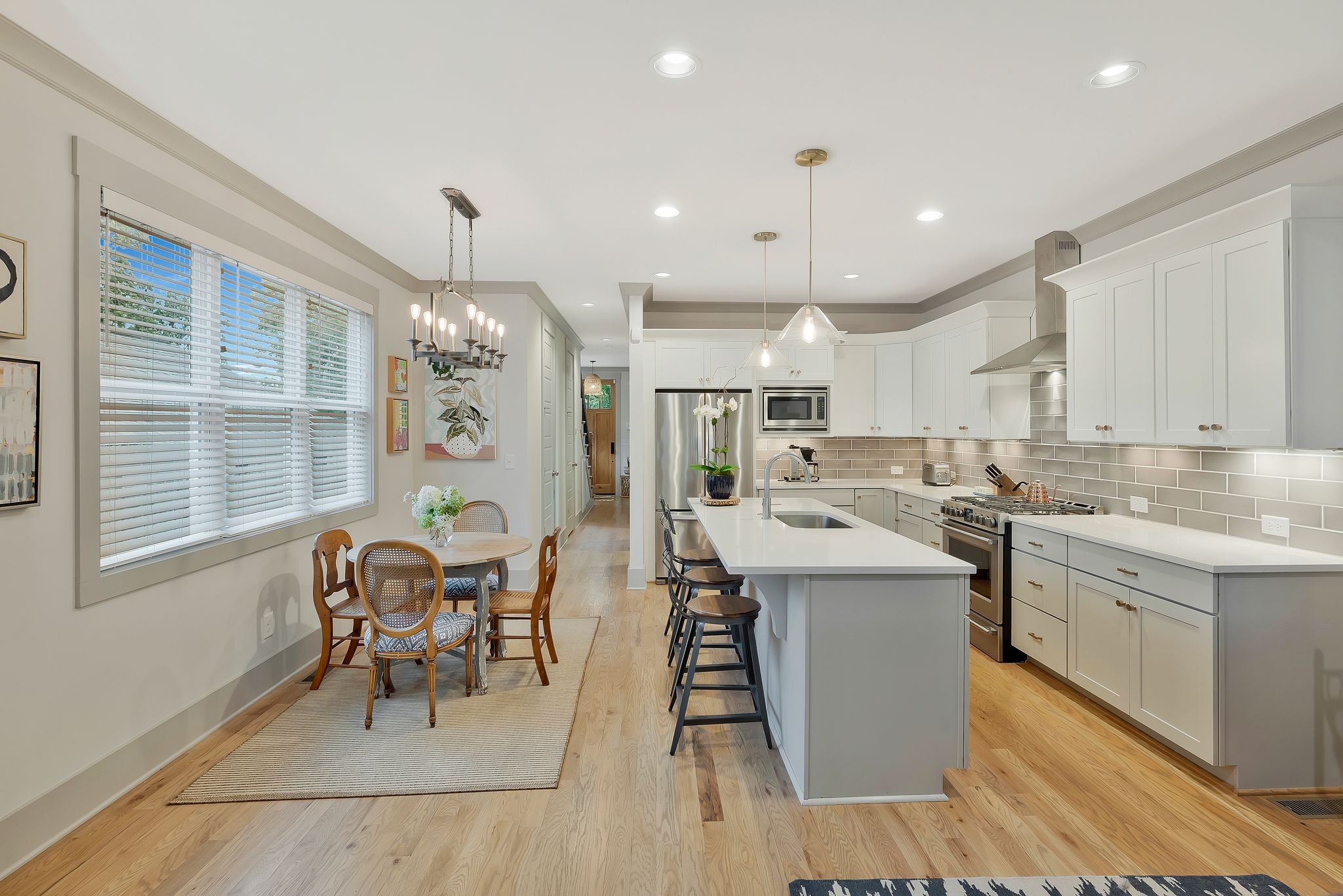 858A Kirkwood Ave