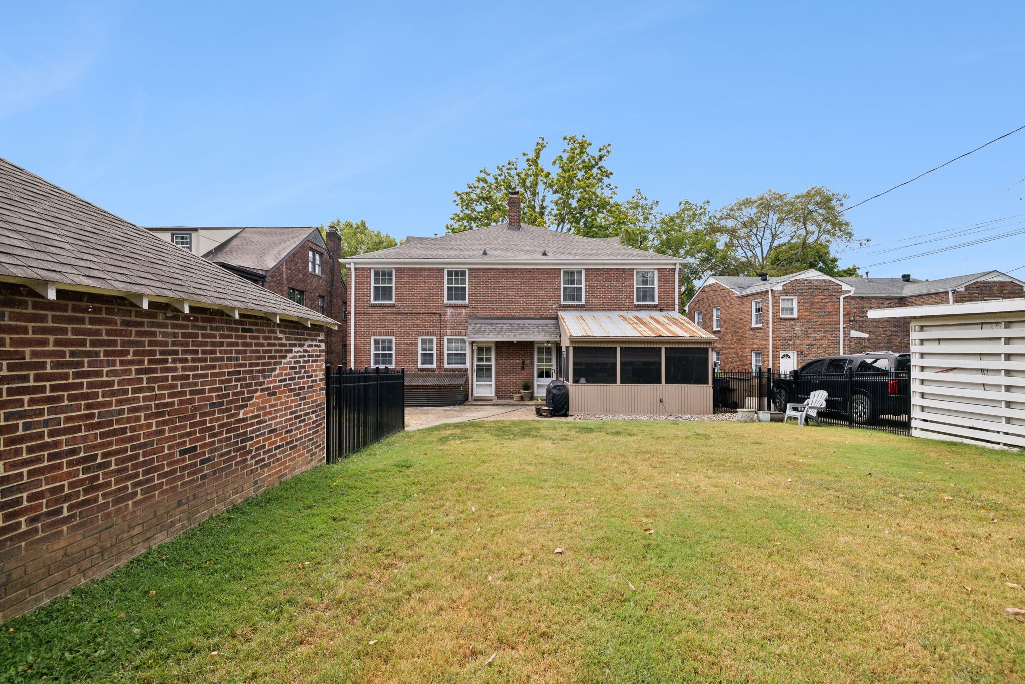 102 Lauderdale Rd Unit: A